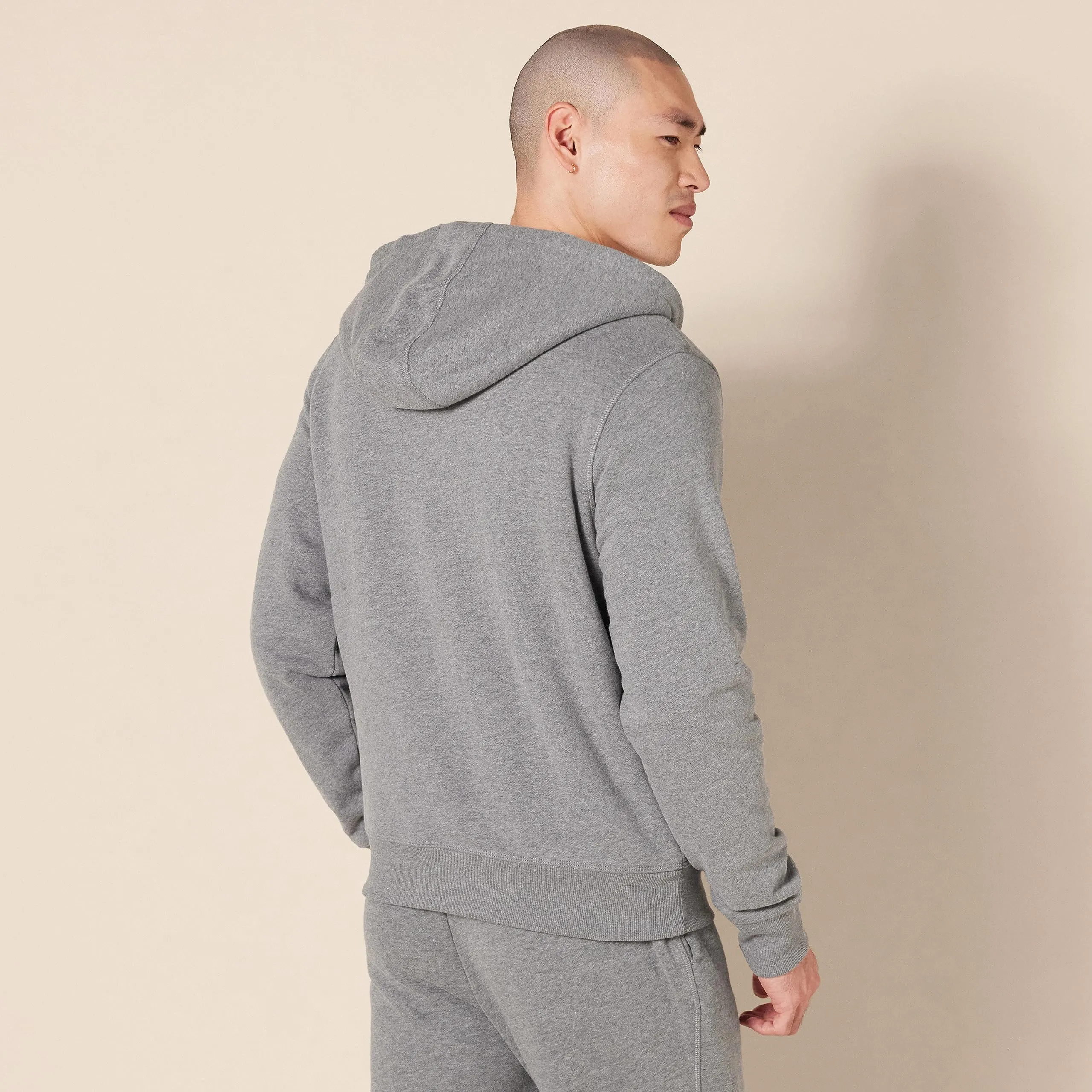 Amazon Essentials Felpa con Cappuccio e Cerniera Integrale in Pile Foderata in Sherpa Uomo, Grigio Chiaro Puntinato, M - immagine 2