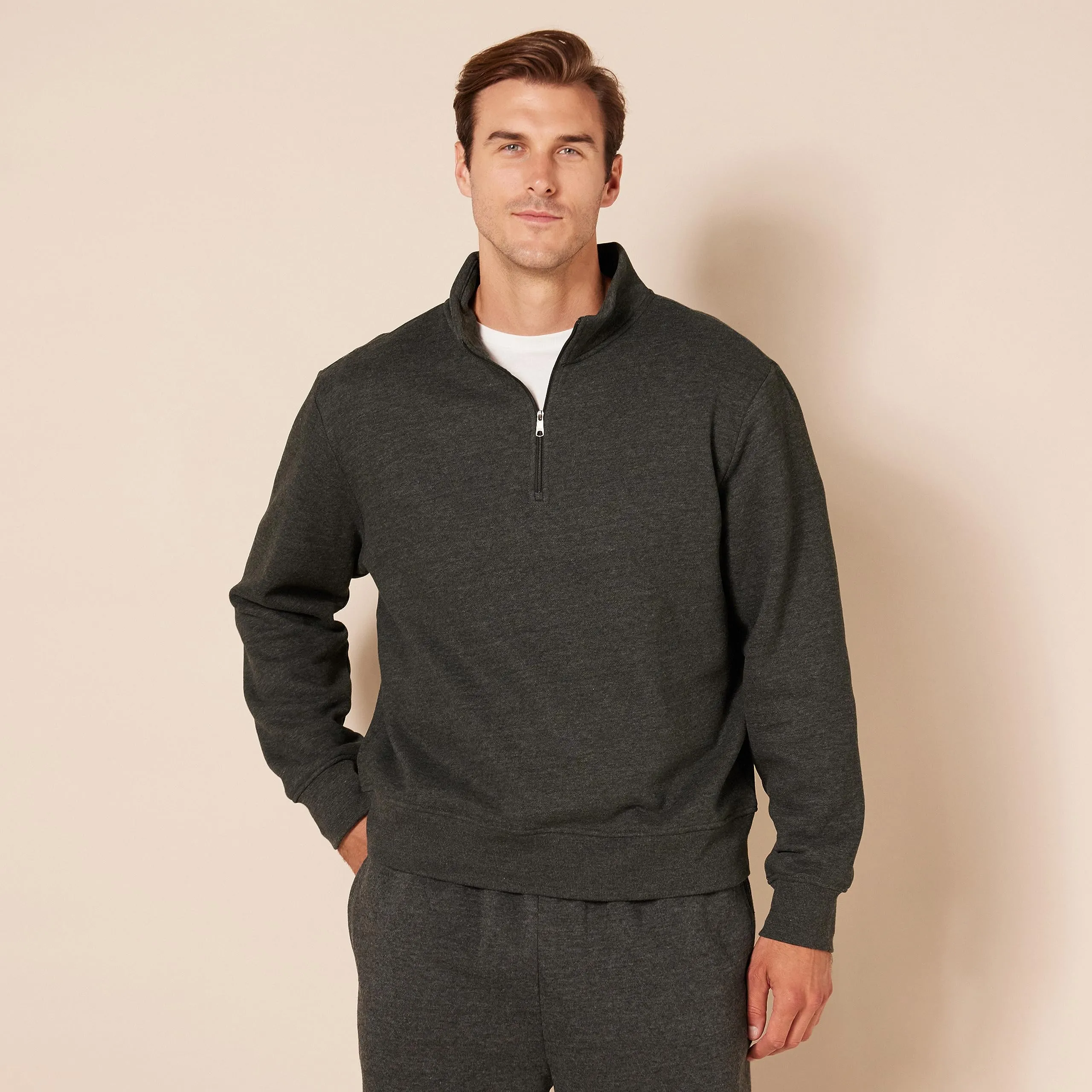 Amazon Essentials Felpa in Pile con Zip Corta Uomo, Carbone Puntinato, XS - immagine 6