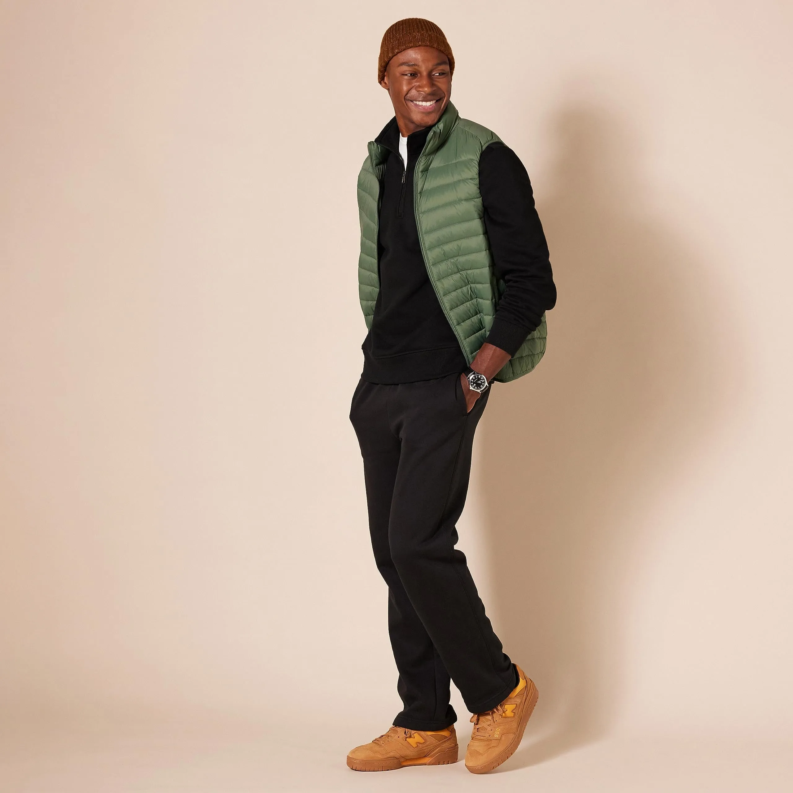 Amazon Essentials Felpa in Pile con Zip Corta Uomo, Nero, S - immagine 5