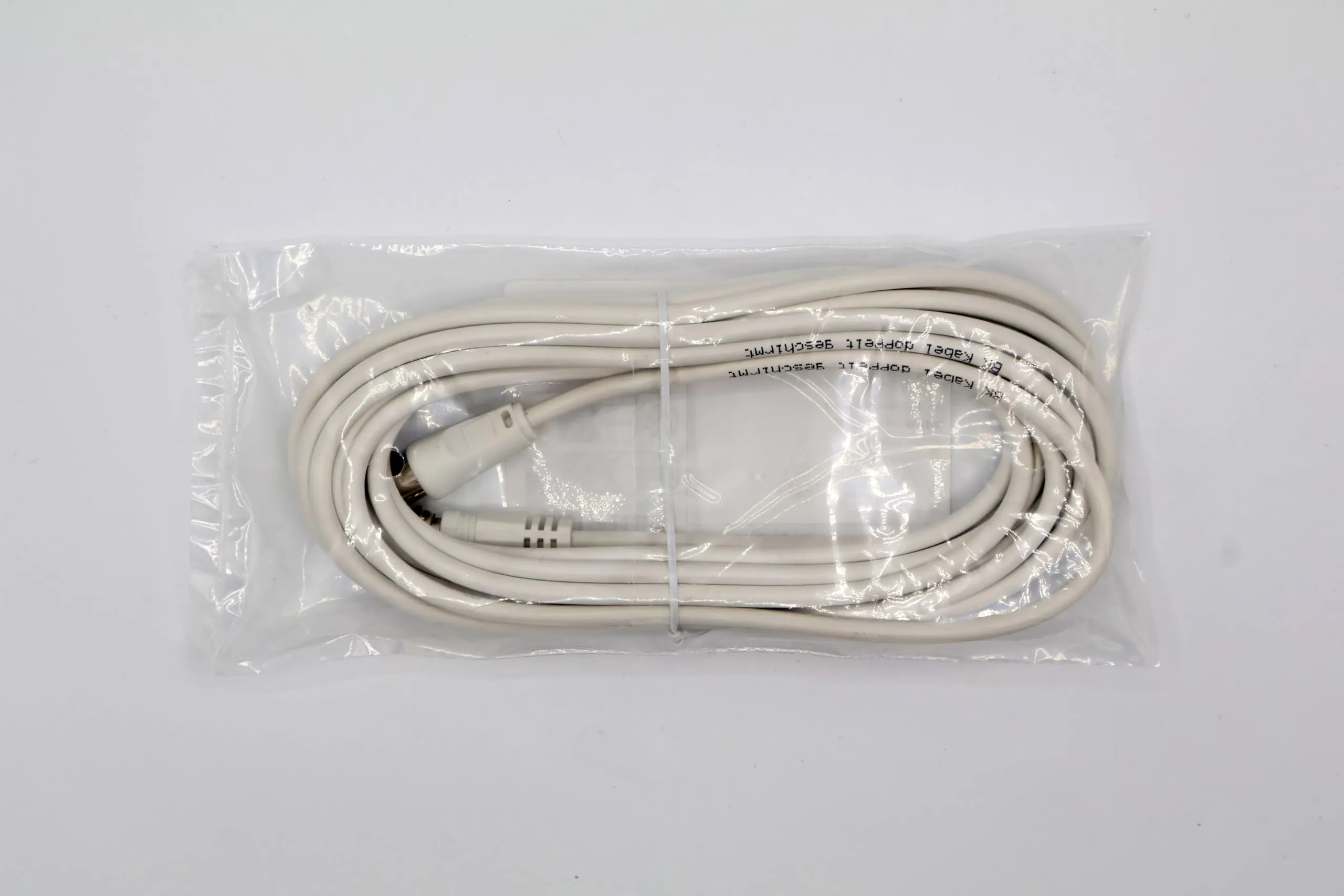 1aTTack.de Cavo Adattatore Antenna SAT, 5 Metri, Connettore F a Presa Coassiale, Bianco, Ku 80dB - immagine 3