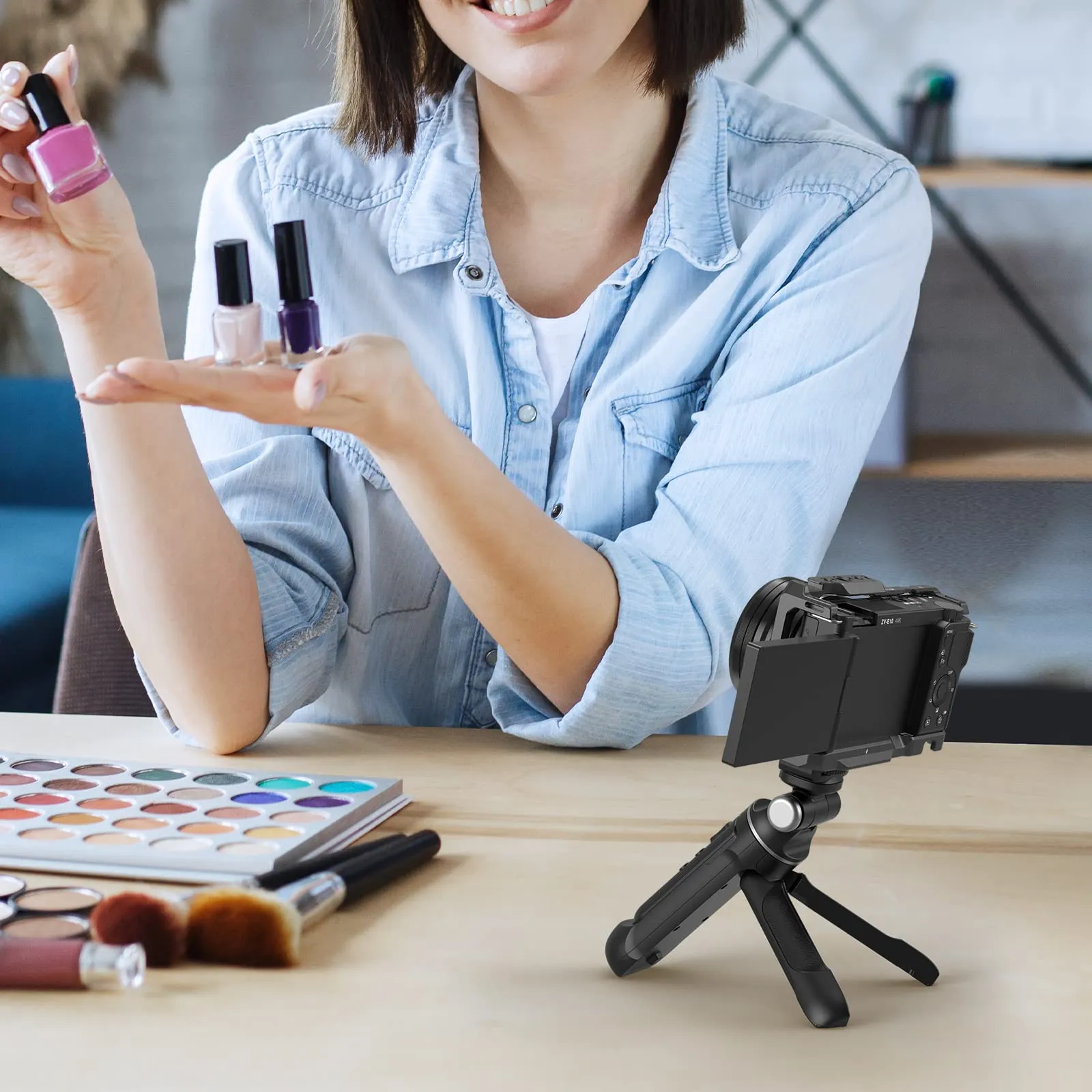 SmallRig Cage with Integrated Arca-Swiss Quick Release Plate and Cold Shoe for Sony ZV-E10 (3531) - immagine 7