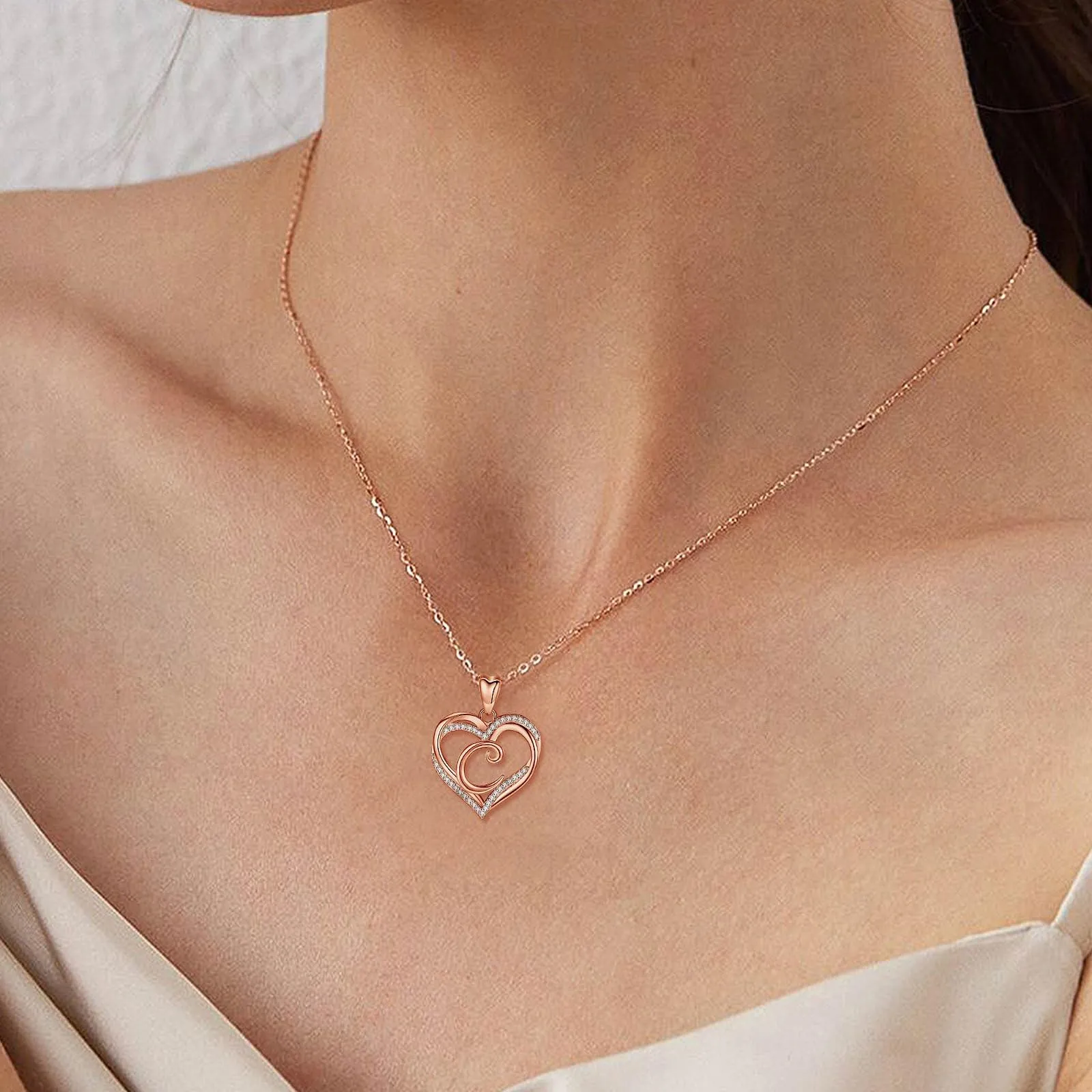 INFUSEU Collana Iniziale con Doppio Cuore e Ciondolo Lettera A-Z, Oro Rosa, Cubic Zirconia, Catena da 20 Pollici - immagine 5