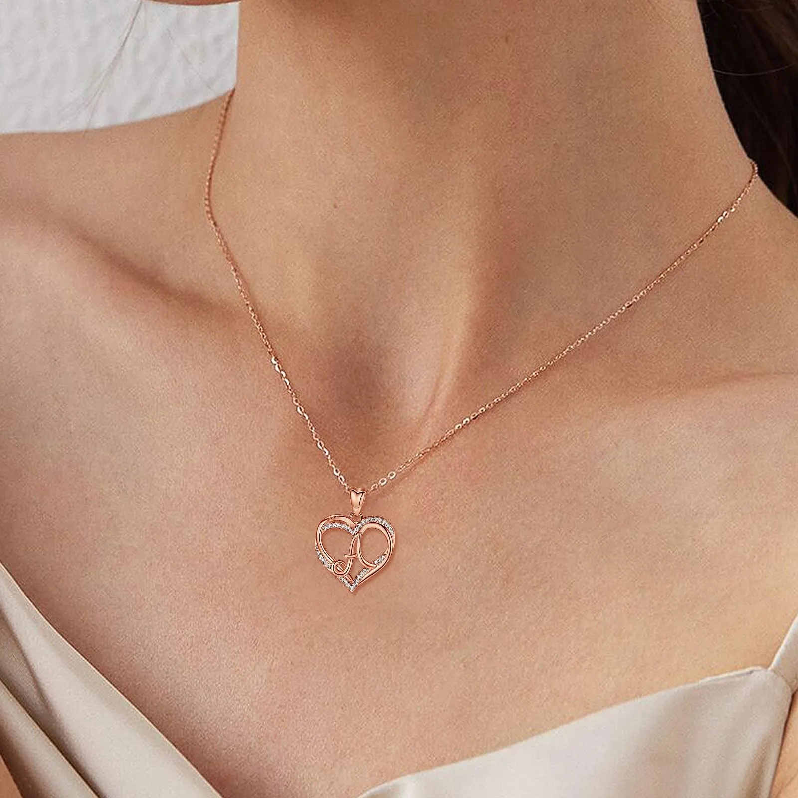 INFUSEU Collana Ciondolo Lettera Alfabeto Doppio Cuore Iniziale in Oro Rosa e Cubic Zirconia, Catena da 20 Pollici - immagine 3