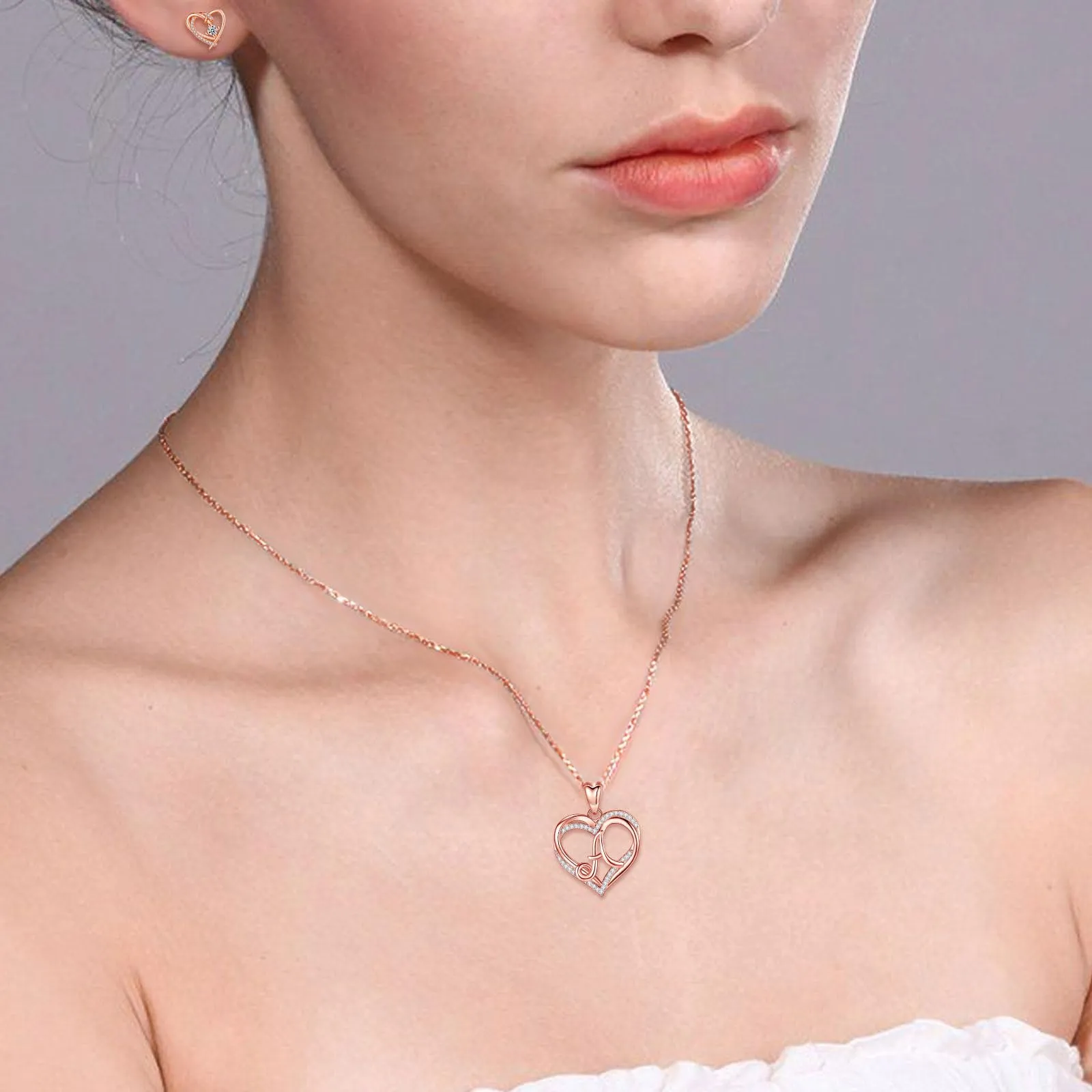 INFUSEU Collana Ciondolo Lettera Alfabeto Doppio Cuore Iniziale in Oro Rosa e Cubic Zirconia, Catena da 20 Pollici - immagine 4