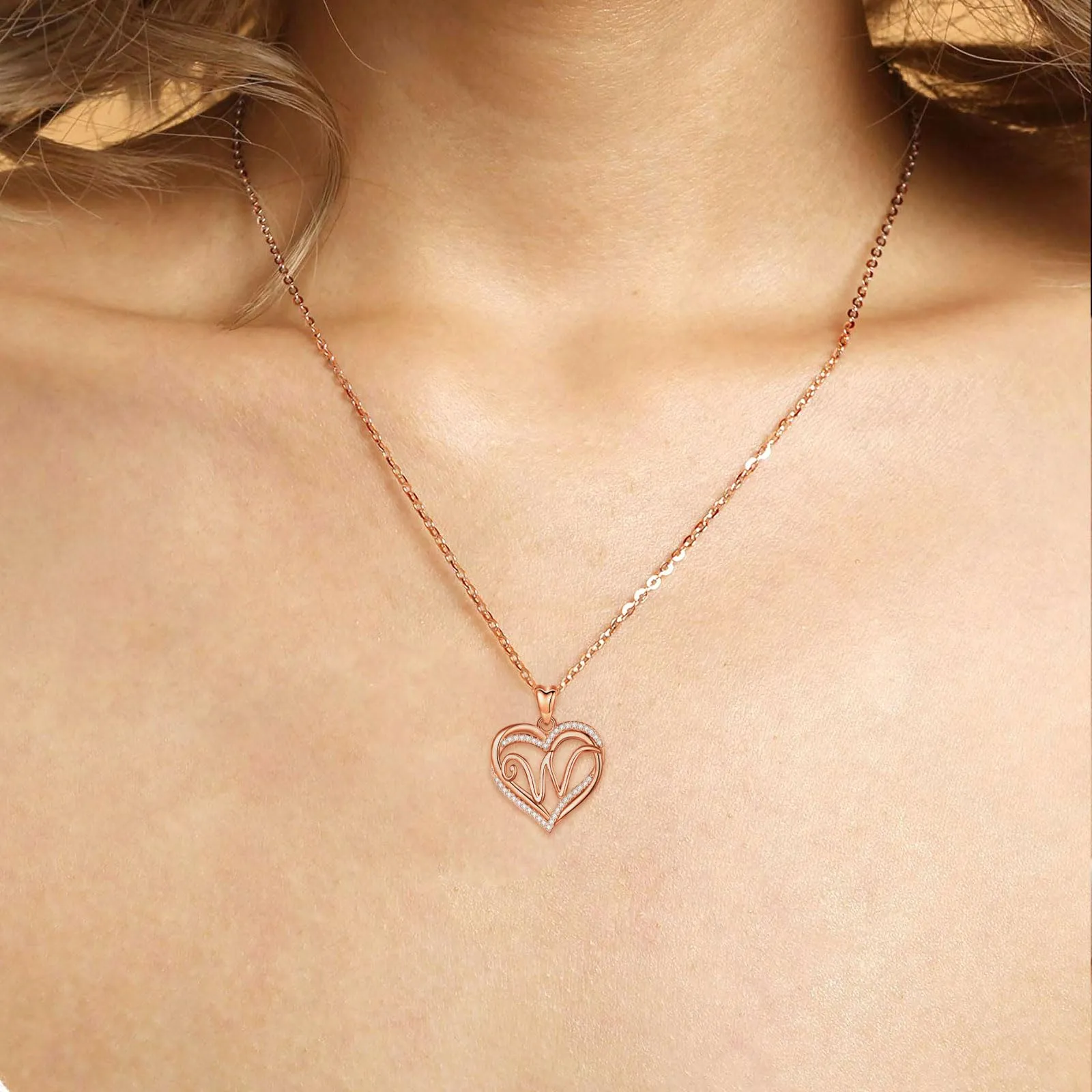 INFUSEU Collana Alfabeto Lettera W con Ciondolo Doppio Cuore in Oro Rosa e Cubic Zirconia, Catena da 20 Pollici - immagine 3