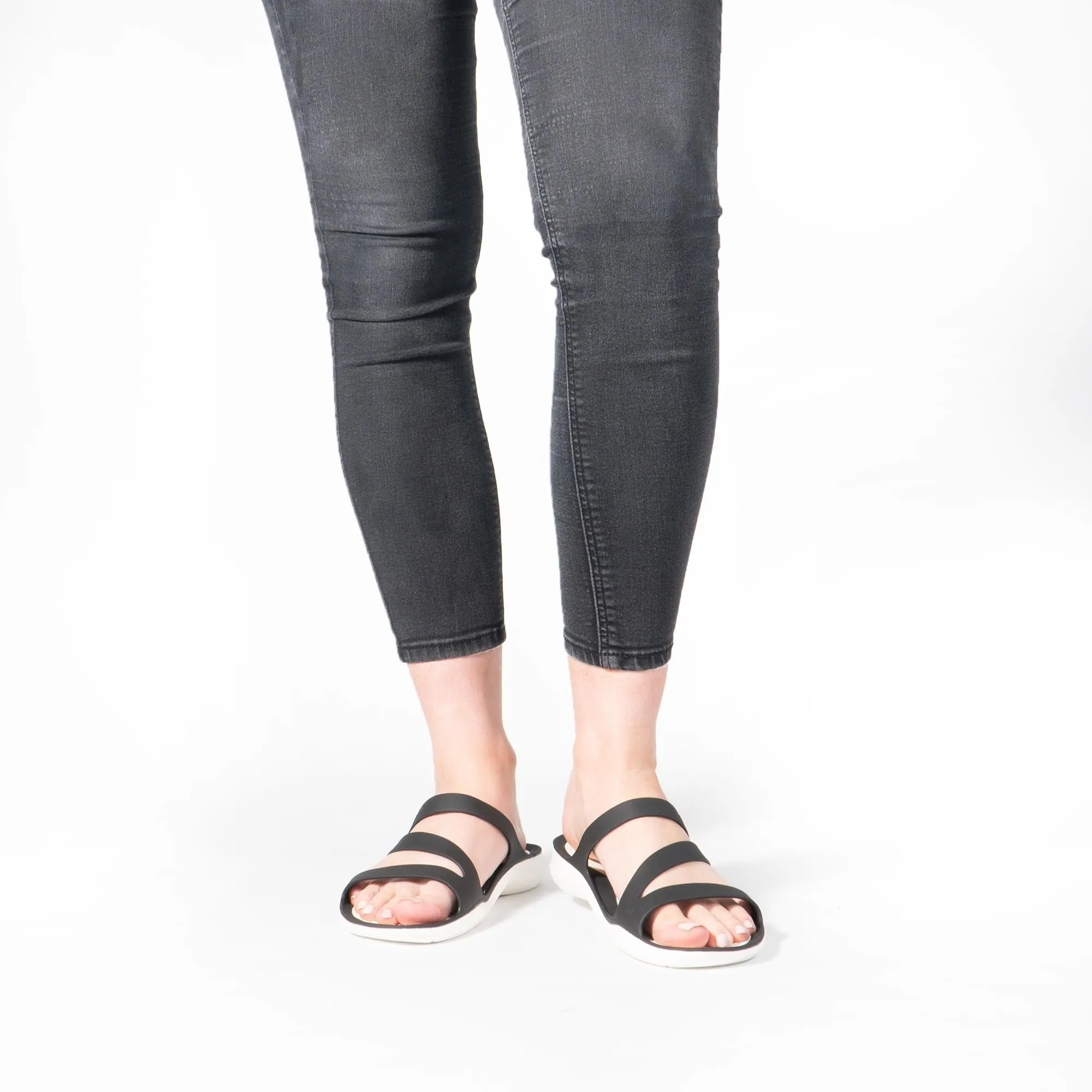 Crocs Swiftwater Sandalo, Nero/Bianco, Donna, EU 39-40 - immagine 6