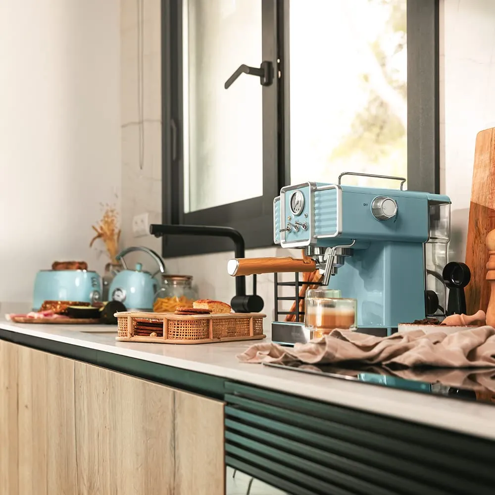 Cecotec Power Espresso 20 Tradizionale Macchina da Caffè Espresso, 1350 W, 20 Bar, Thermoblock, Vaporizzatore, Manometro, Capacità 1,5 Litri, Light Blue - immagine 6