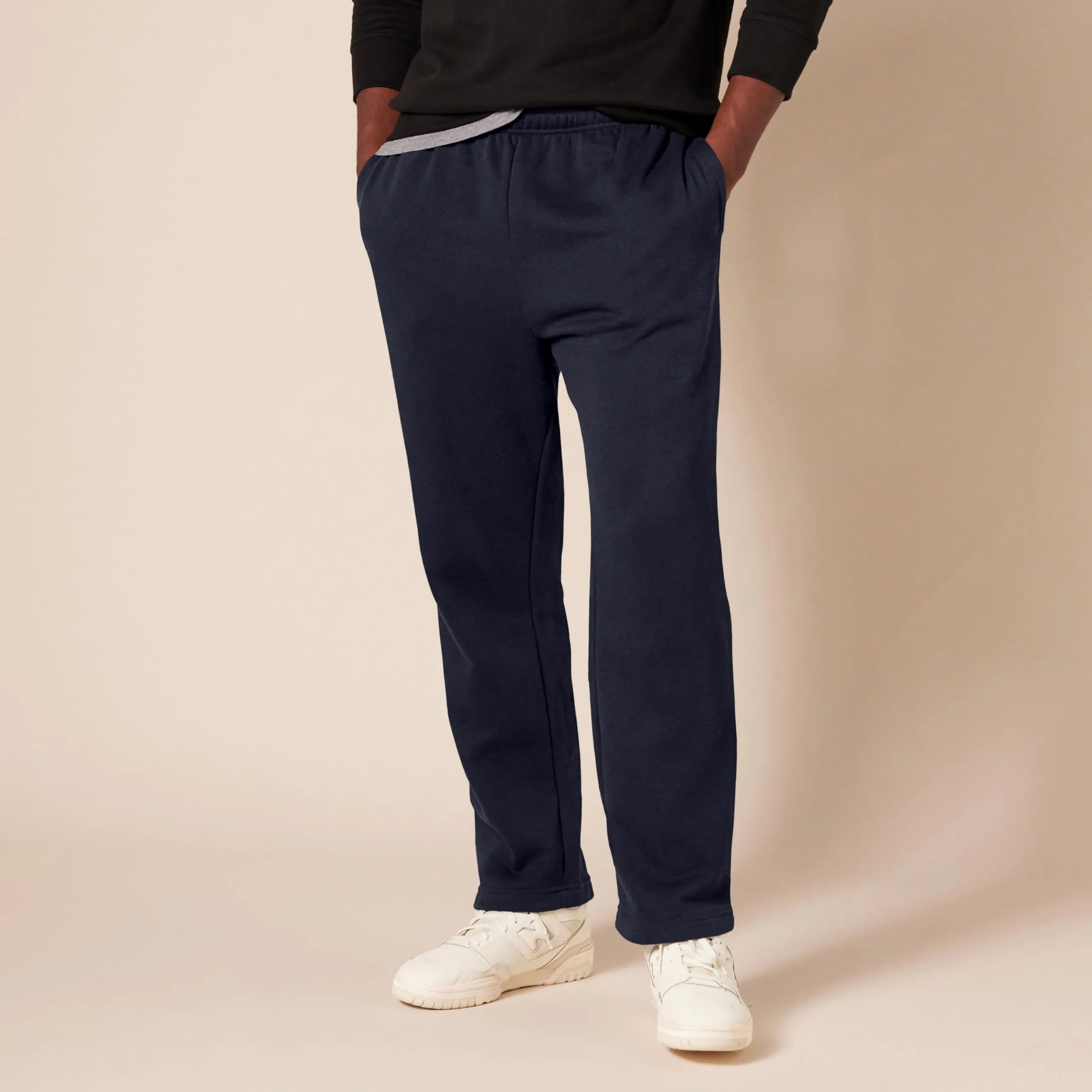 Amazon Essentials Pantaloni Sportivi in Pile con Fondo Aperto Uomo, Blu Marino, M - immagine 6