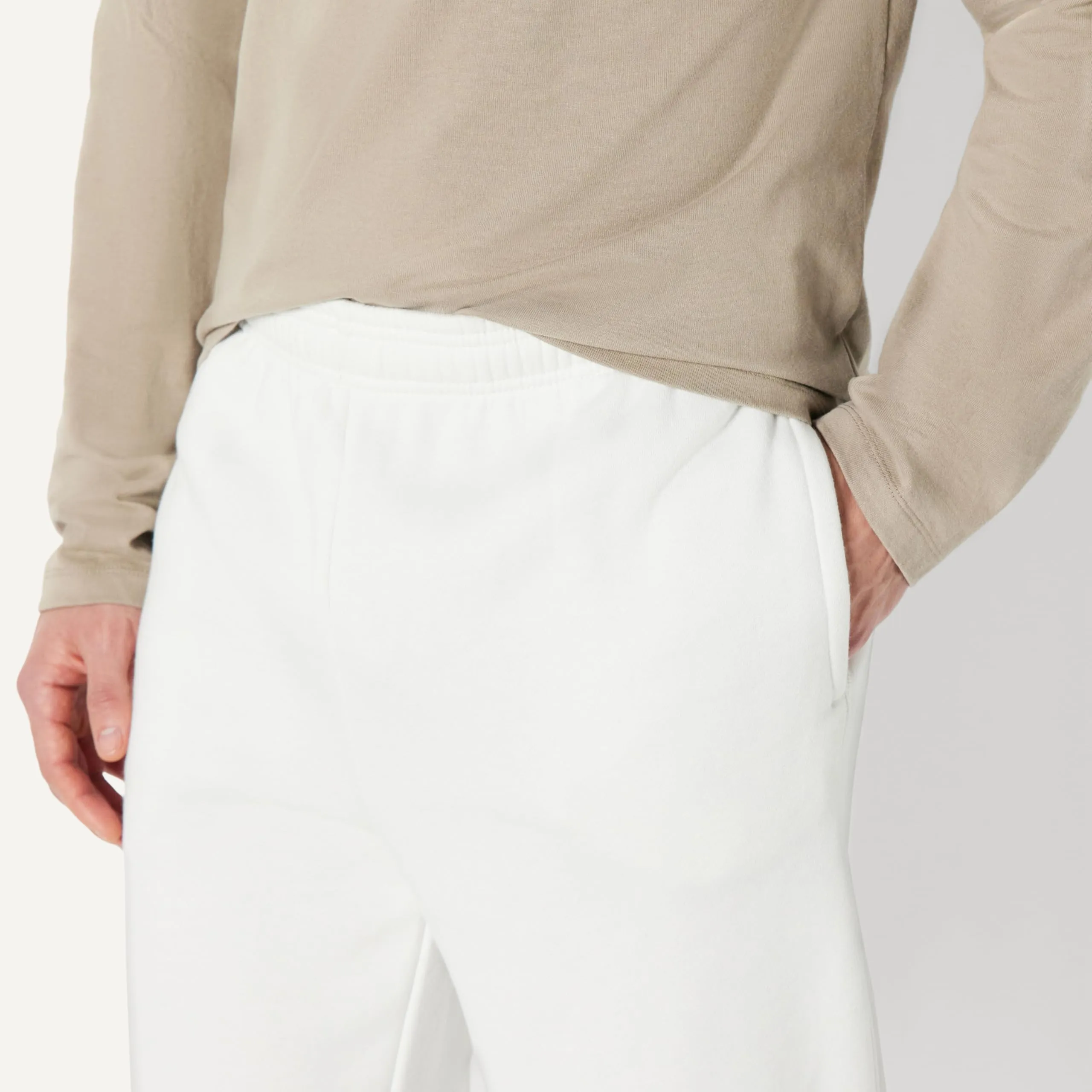 Amazon Essentials Pantaloni Sportivi in Pile con Fondo Aperto Uomo, Grigio Pallido, XS - immagine 6
