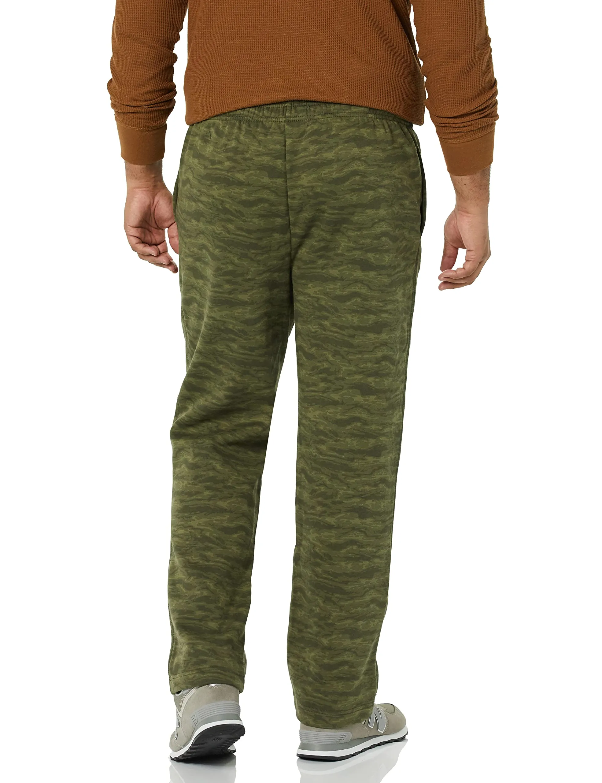 Amazon Essentials Pantaloni Sportivi in Pile con Fondo Aperto Uomo, Verde Militare Motivo Mimetico Astratto, XXL - immagine 5