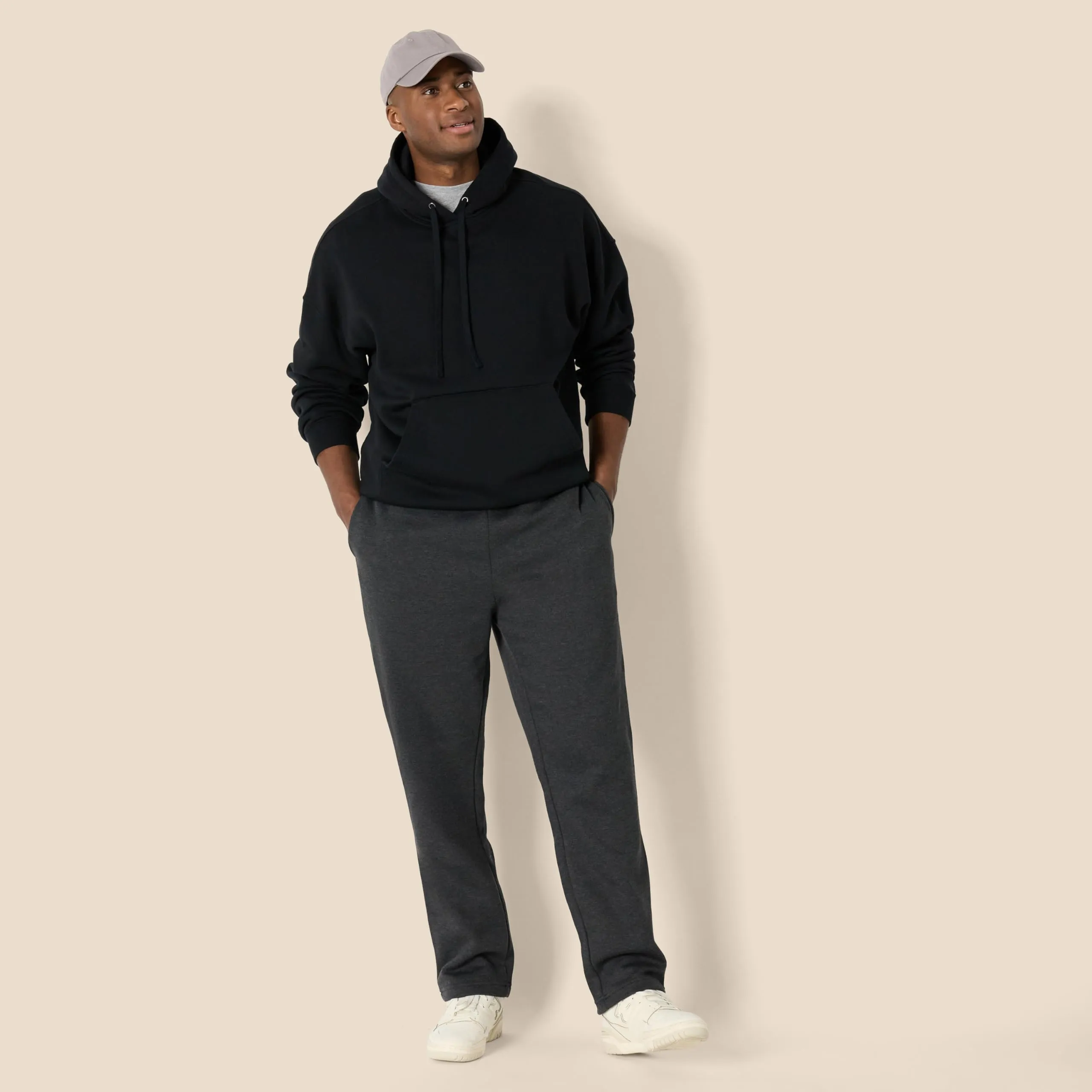 Amazon Essentials Pantaloni Sportivi in Pile con Fondo Aperto Uomo, Carbone Puntinato, 5XL Plus - immagine 7