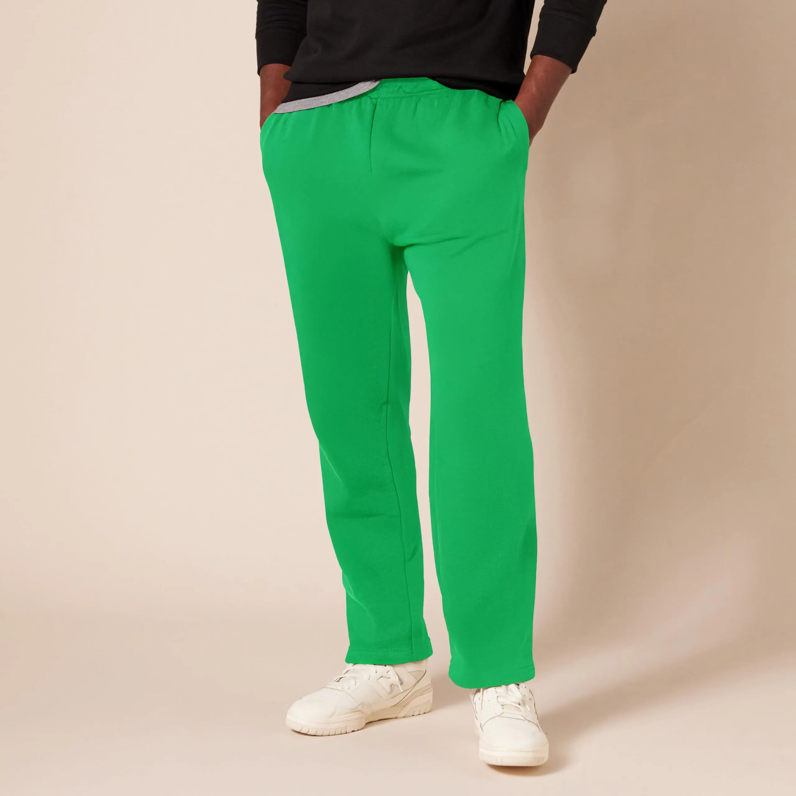 Amazon Essentials Pantaloni Sportivi in Pile con Fondo Aperto Uomo, Verde, XXL - immagine 6