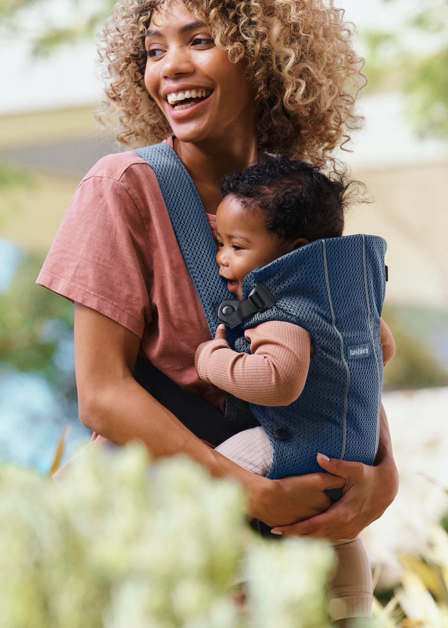 BabyBjörn Marsupio Mini, 3D Mesh, Blu Navy - immagine 6