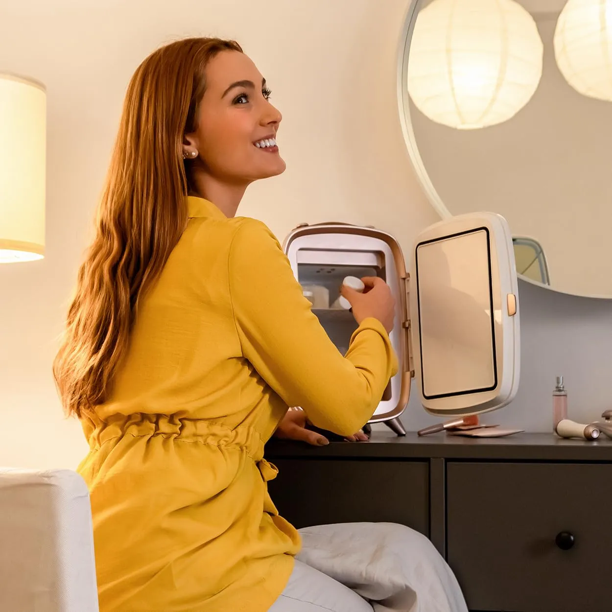 Cecotec CoolingBeauty 6000 Mirror Mini Frigorifero per Cosmetici 6L con Specchio e Luce LED - immagine 8