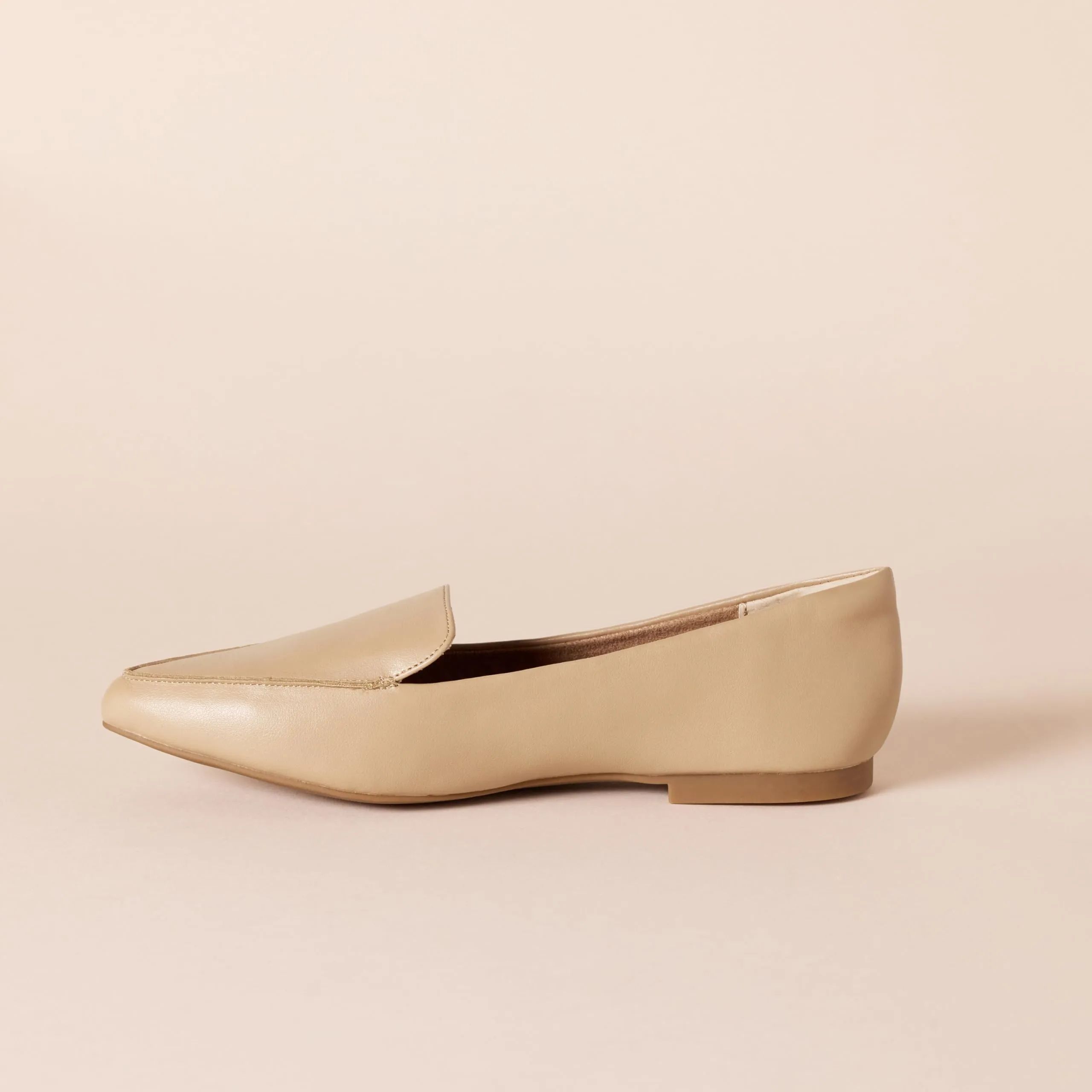 Amazon Essentials Mocassini Bassi da Donna, Beige, 39.5 EU Larga - immagine 2