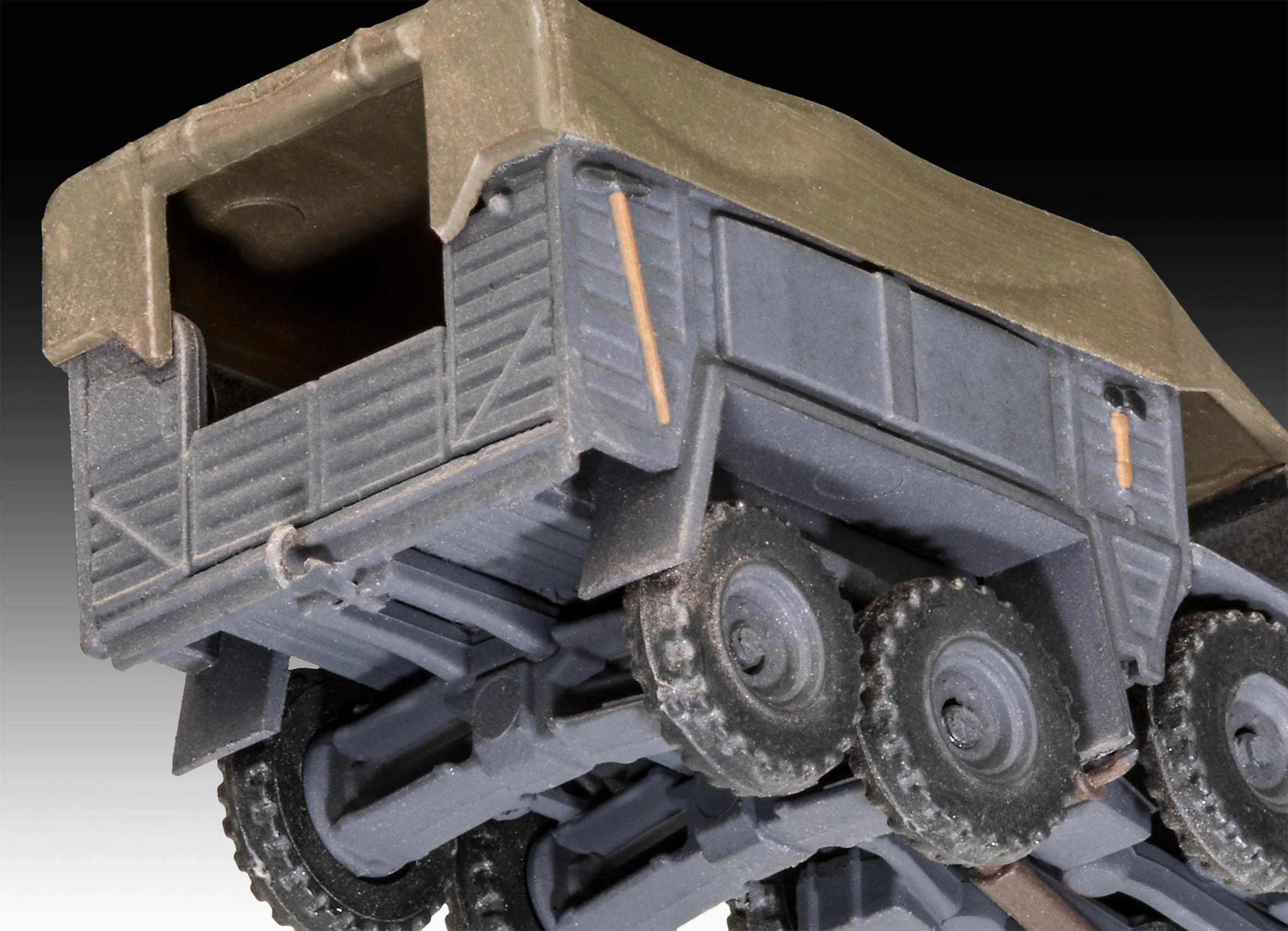 Revell Krupp Protze KFZ 69 con Pak da 3,7 cm 1:76 Model Kit - immagine 5