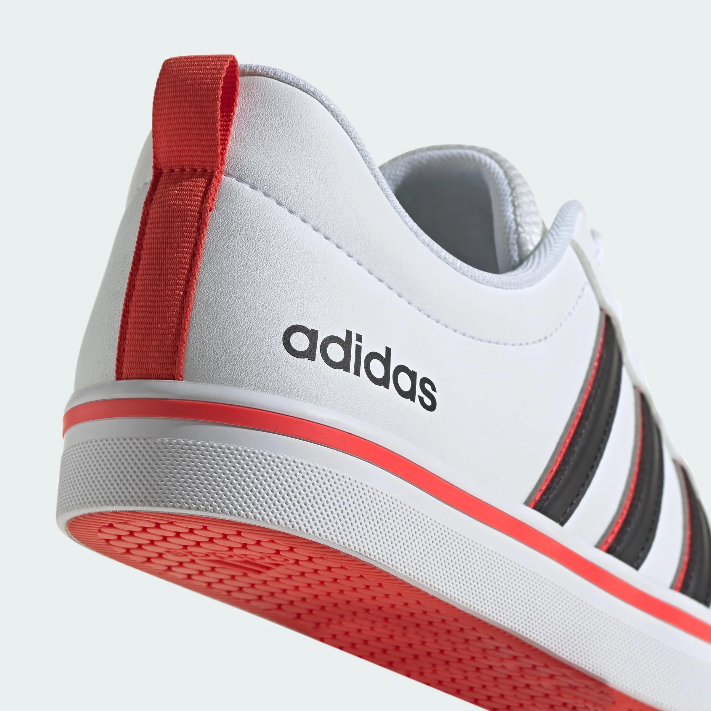 adidas VS Pace 2.0 Shoes - Cloud White Core Black Bright Red - 44 2/3 EU - immagine 5