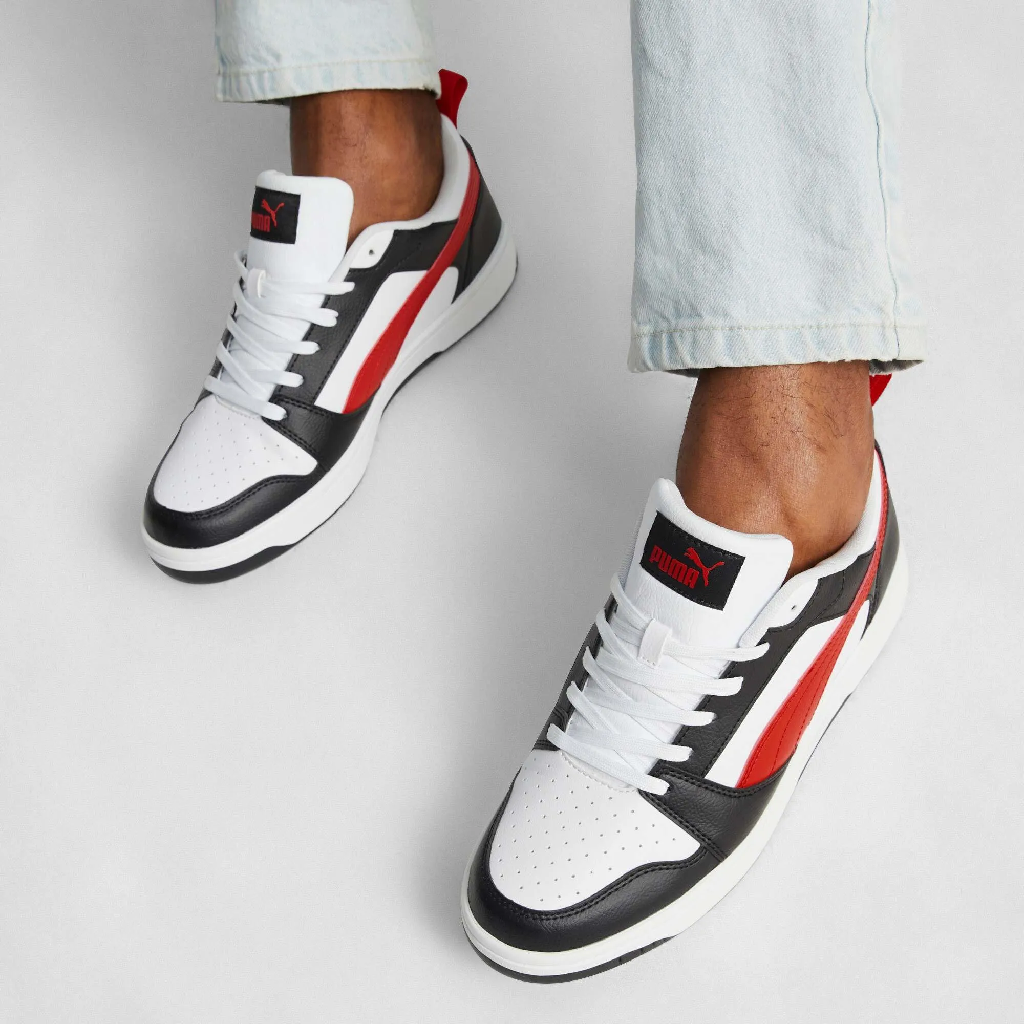 PUMA Rebound V6 Low Unisex Sneakers - White For All Time Red Black, 47 EU - immagine 9