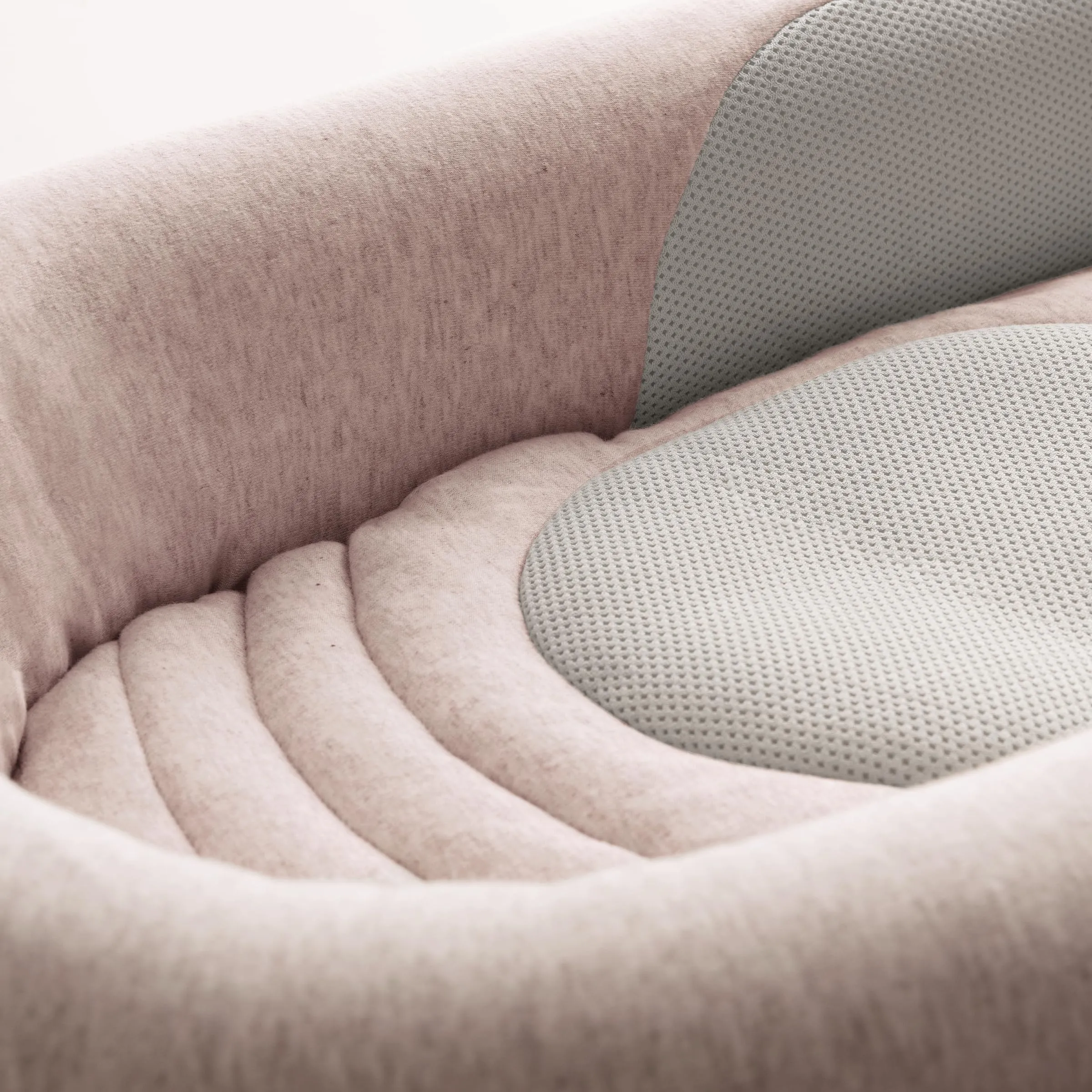 Inglesina Welcome Pod Baby Nest Ergonomico 0-8 Mesi, Riduttore Lettino in Bambù e Cotone, Delicate Pink - immagine 6
