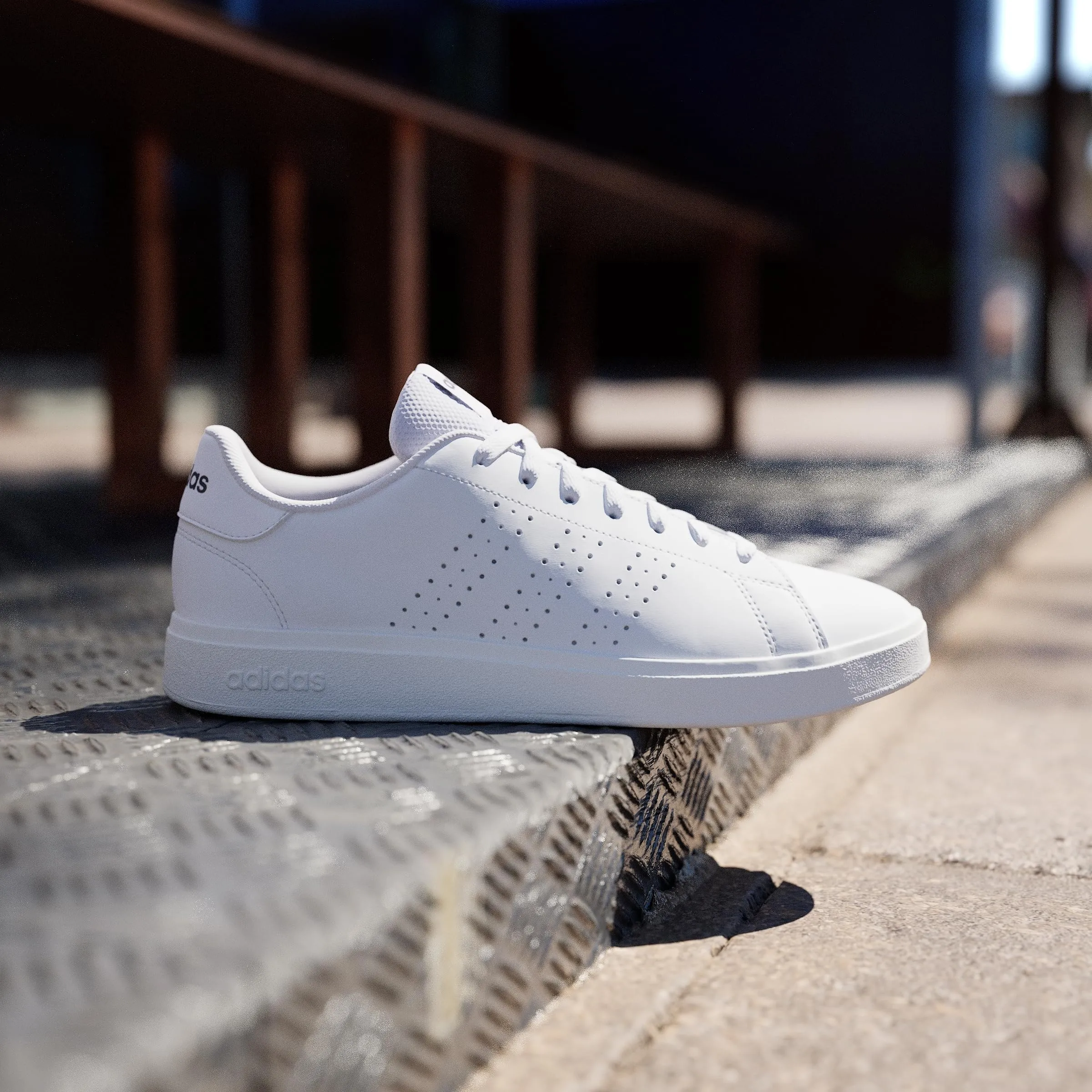 adidas Uomo Advantage Base 2.0 Shoes, Cloud White/Cloud White/Shadow Navy, 48 EU - immagine 2