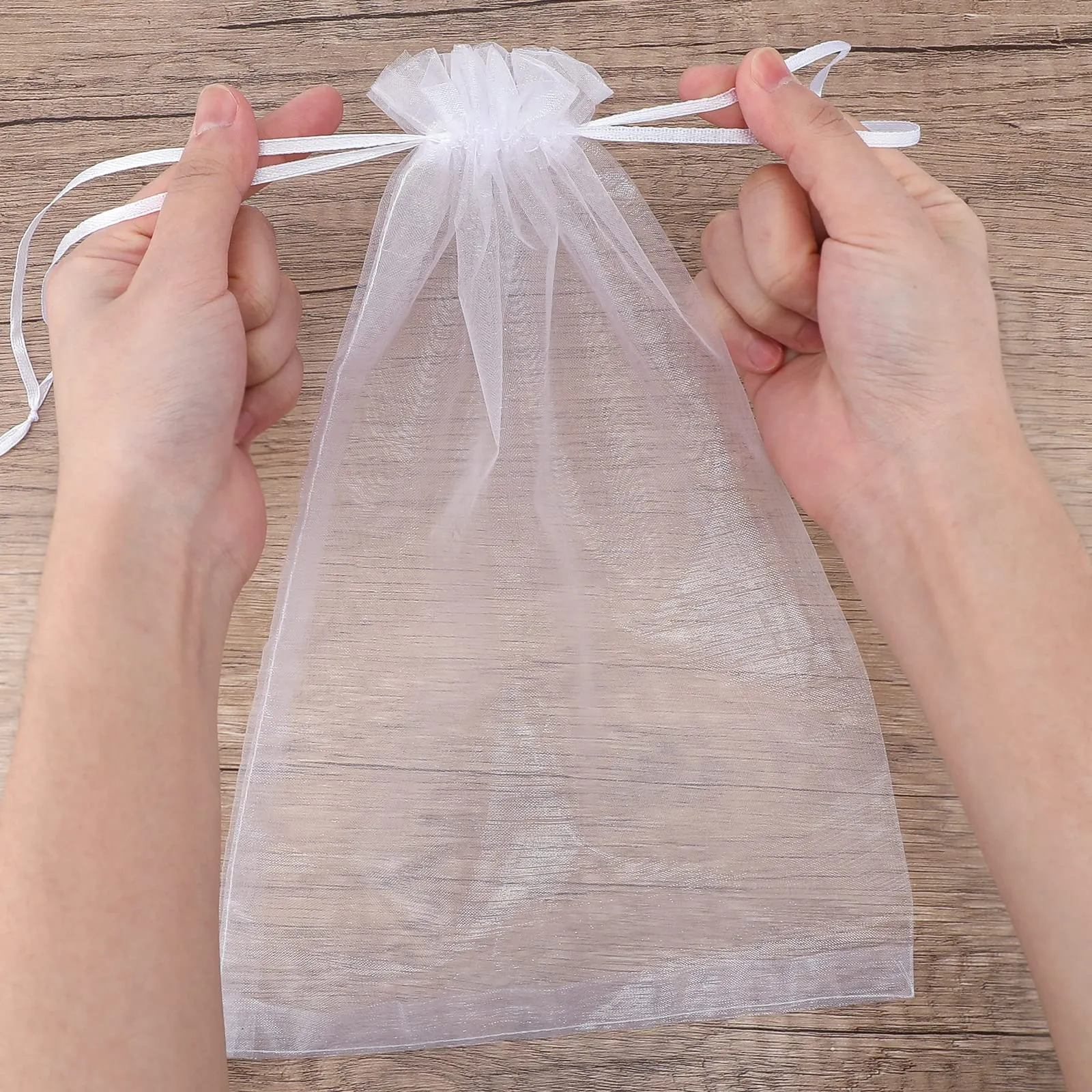 G2PLUS 50PCS Sacchetti Organza Bianco,20x30CM Sacchetti Organza Regalo - immagine 3