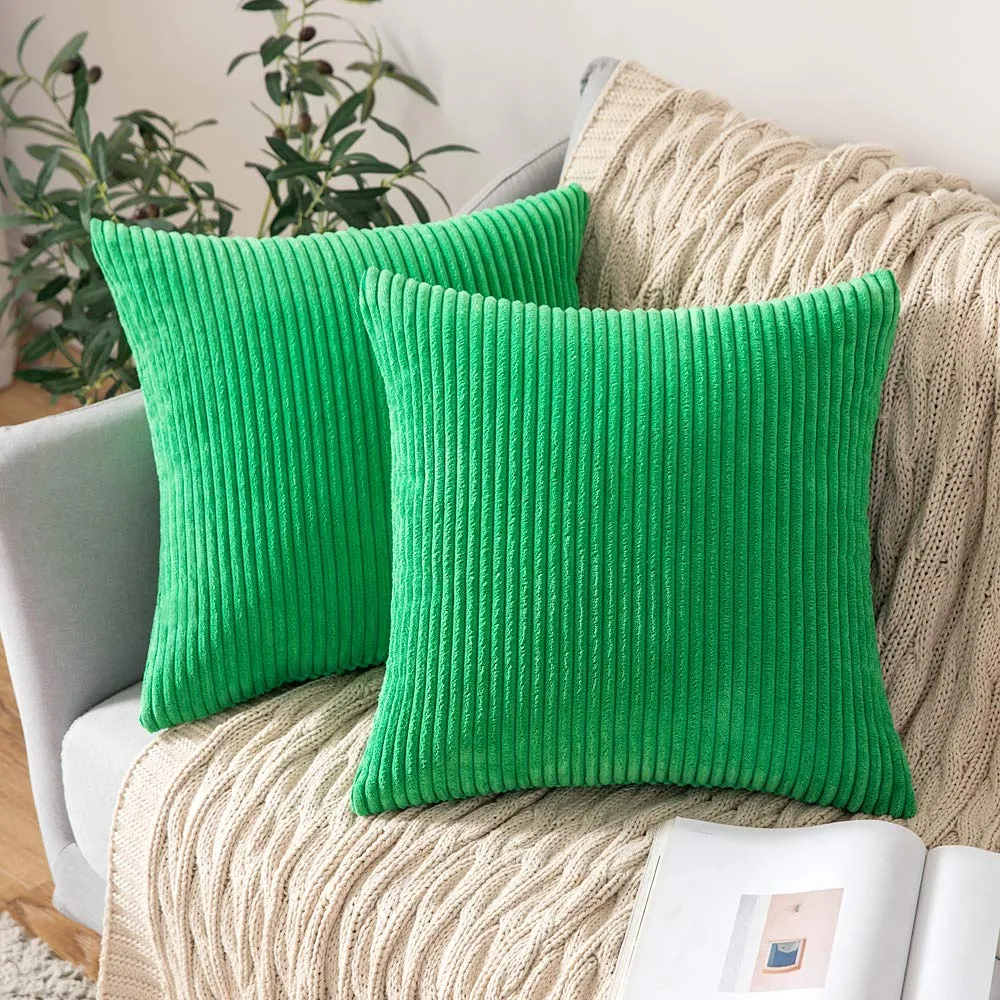 MIULEE Copricuscini 2 Pezzi per Divano Federe Cuscini per Camera da Letto Quadrate Decorative Federa in Velluto a Coste per Letto Matrimoniale Moderna per Casa 50X50 CM Verde Scuro - immagine 1