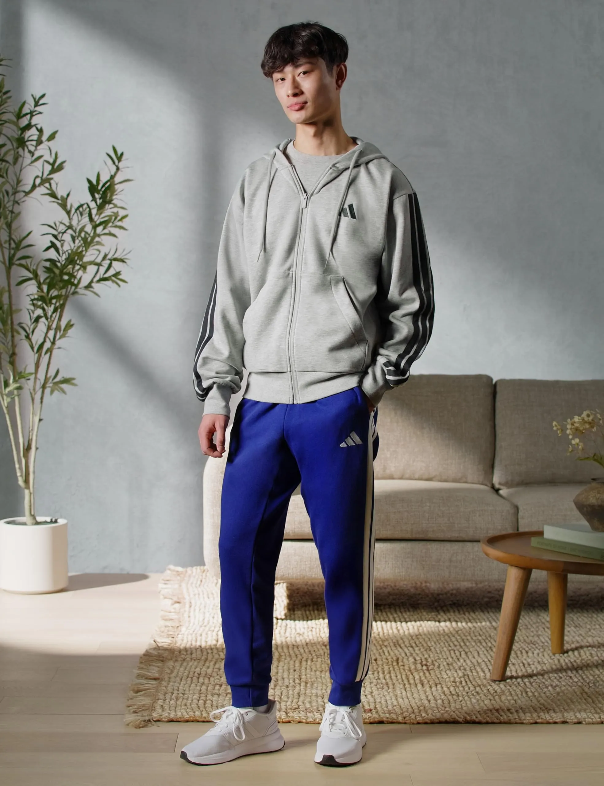 Adidas Felpa con cappuccio da uomo Essentials con 3 strisce e cerniera intera, grigio mélange medio/nero, XL - immagine 3