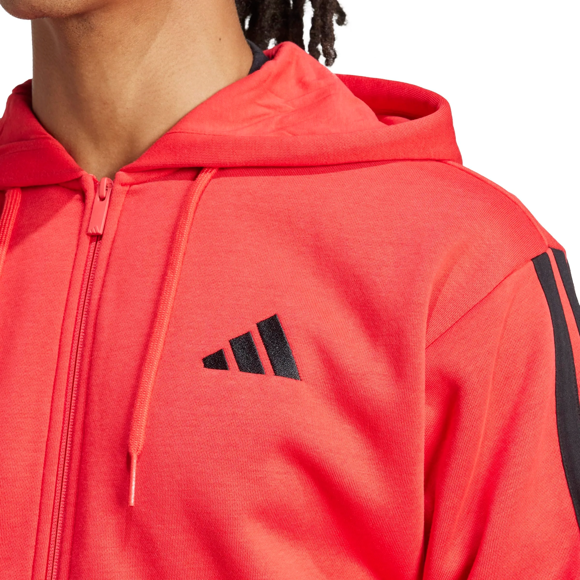 adidas - Felpa da uomo Essentials con 3 strisce e zip integrale, Pure Ruby/Nero, Taglia XL - immagine 5