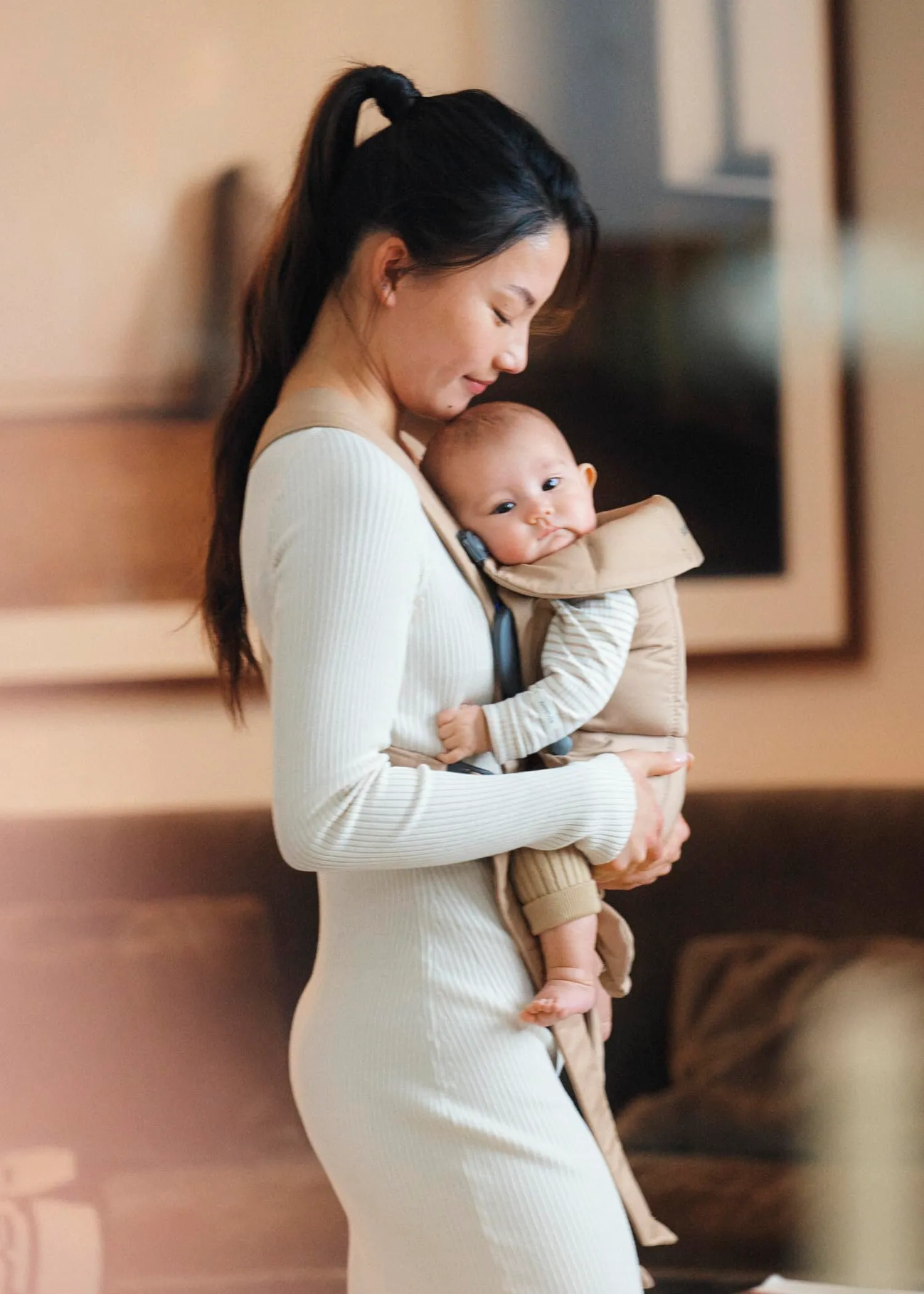 BabyBjörn Marsupio Mini, Tessuto, Beige - immagine 12