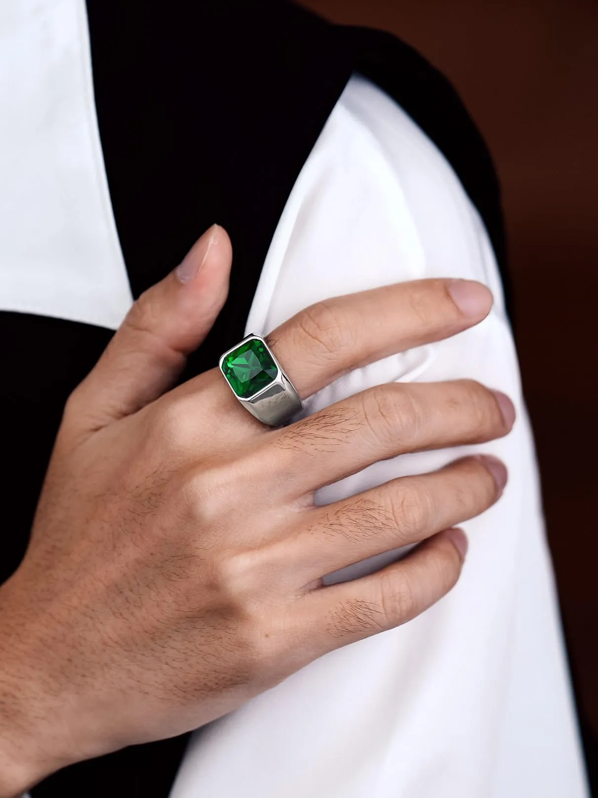 Bandmax Anello Uomo Donna in Acciaio Inossidabile, Anello Argento Uomo con Pietra Smeraldo, Anello Misura 25 Circonferenza 64.6mm, Confezione Regalo - immagine 3