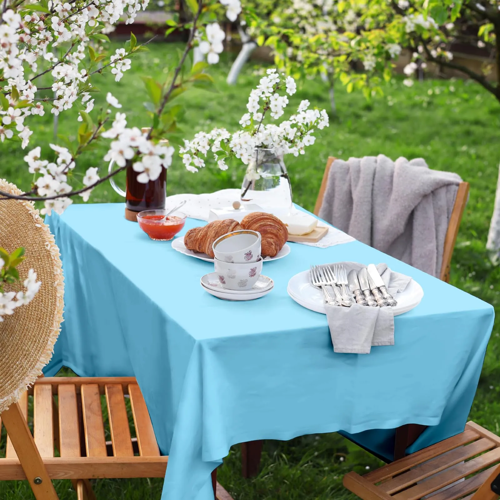 NACHLYNN Confezione da 6 tovaglie in plastica usa e getta, 137 x 274 cm, colore azzurro, rettangolari, per feste, fidanzamenti, matrimoni, battesimi, compleanni, decorazioni - immagine 6