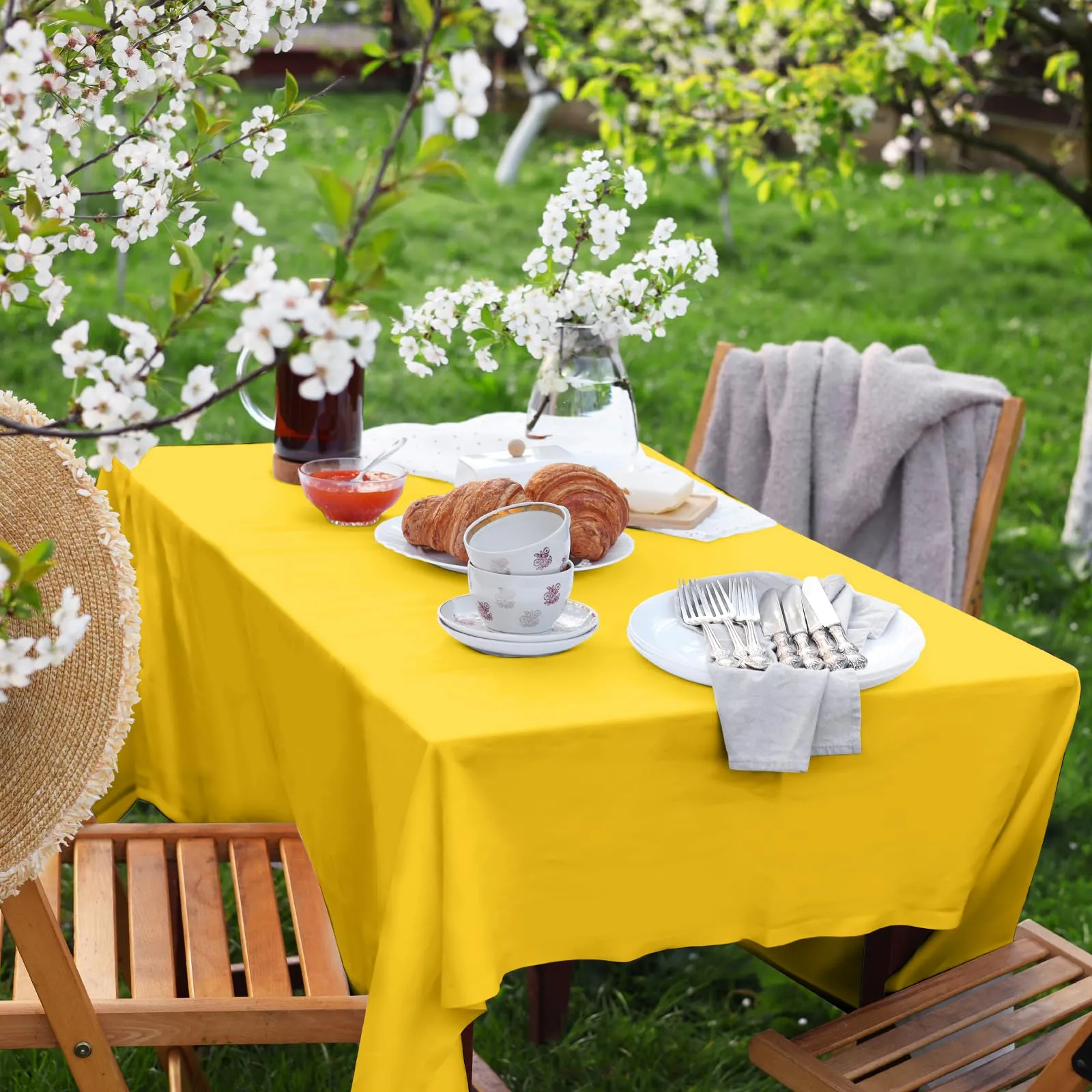 NACHLYNN Confezione da 6 tovaglie in plastica usa e getta, 137 x 274 cm, colore giallo, rettangolari, per feste, fidanzamenti, matrimoni, battesimi, compleanni, decorazioni - immagine 6