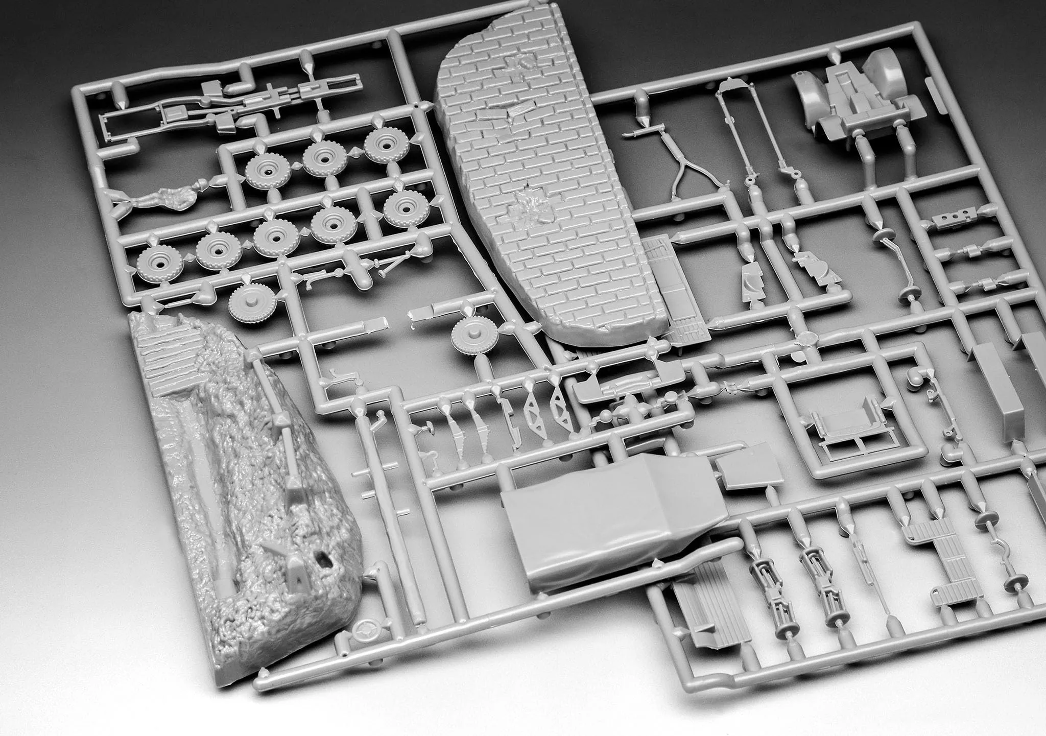 Revell Set modellismo Krupp Protze Auto 69 con 3,7 cm Pak - immagine 6