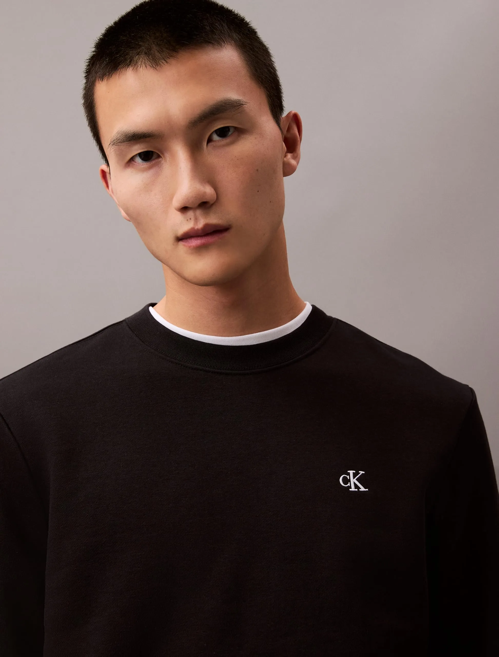 Calvin Klein Felpa Uomo in Pile con Logo Archive, Black Beauty., XX-Large - immagine 2