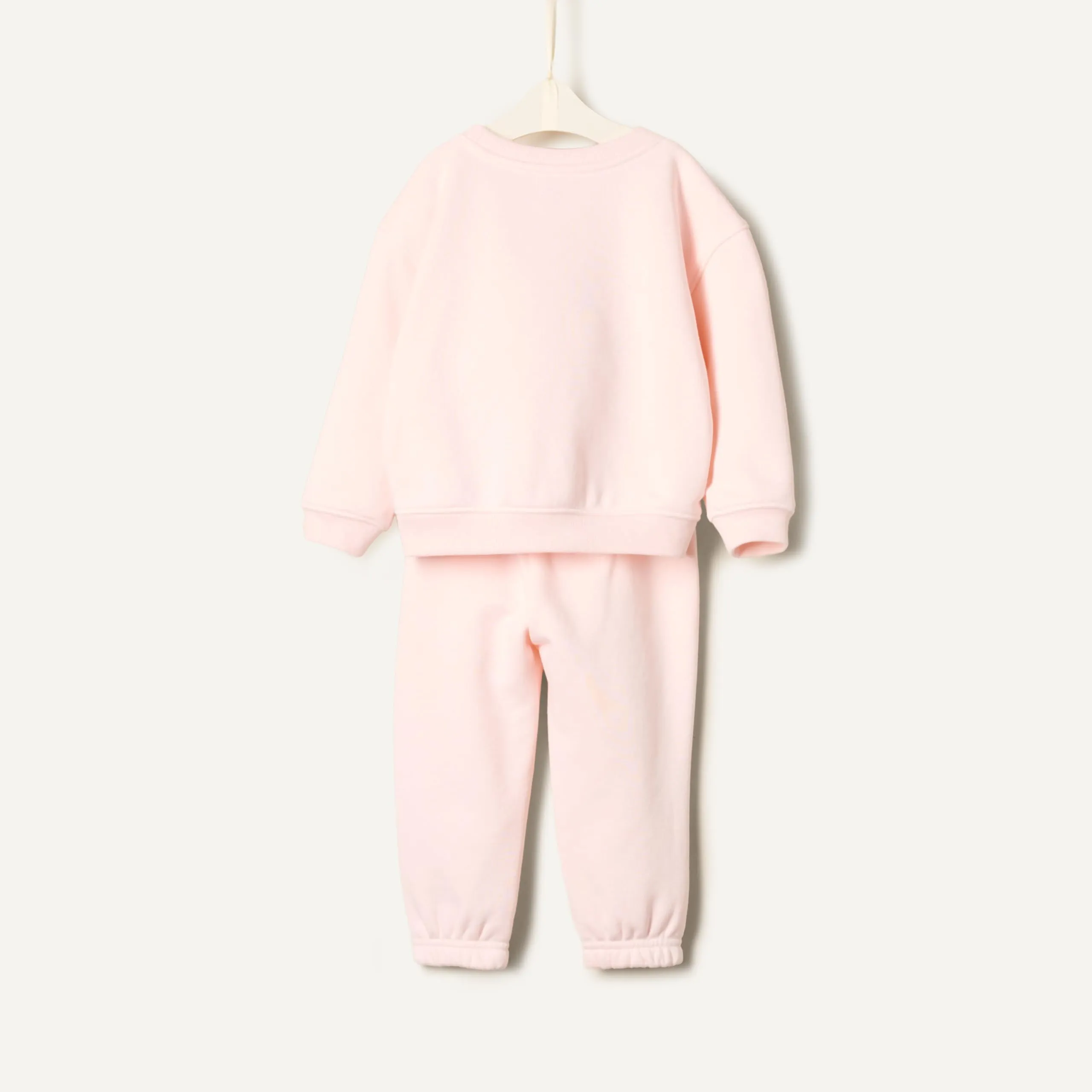 Amazon Essentials x Sofia Grainge Set con Felpa E Pantaloni Sportivi Unisex - Bimbi 0-24, Rosa Pallido, 24 Mesi - immagine 5