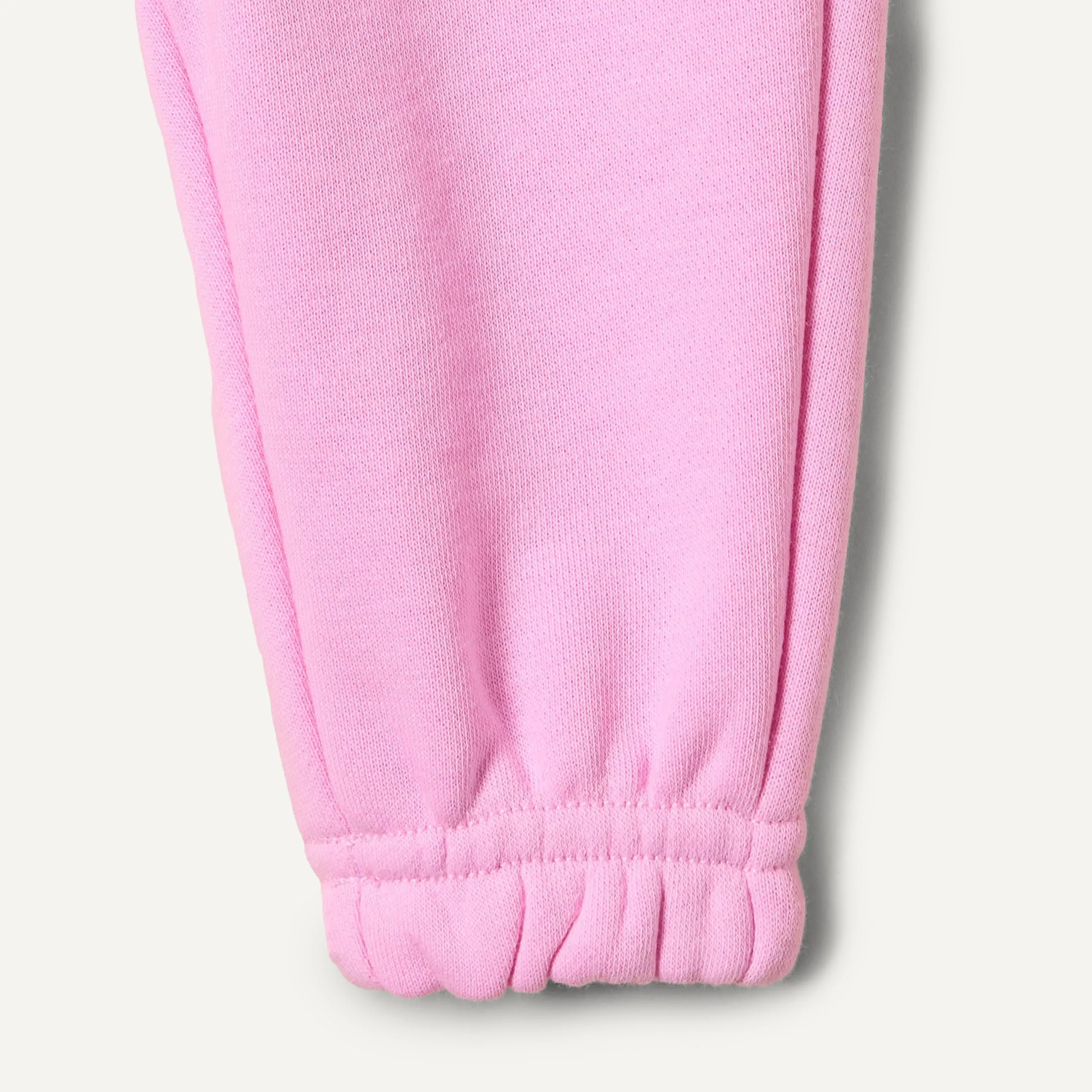 Amazon Essentials x Sofia Grainge Set con Felpa E Pantaloni Sportivi Unisex - Bimbi 0-24, Rosa, 3 Anni - immagine 3
