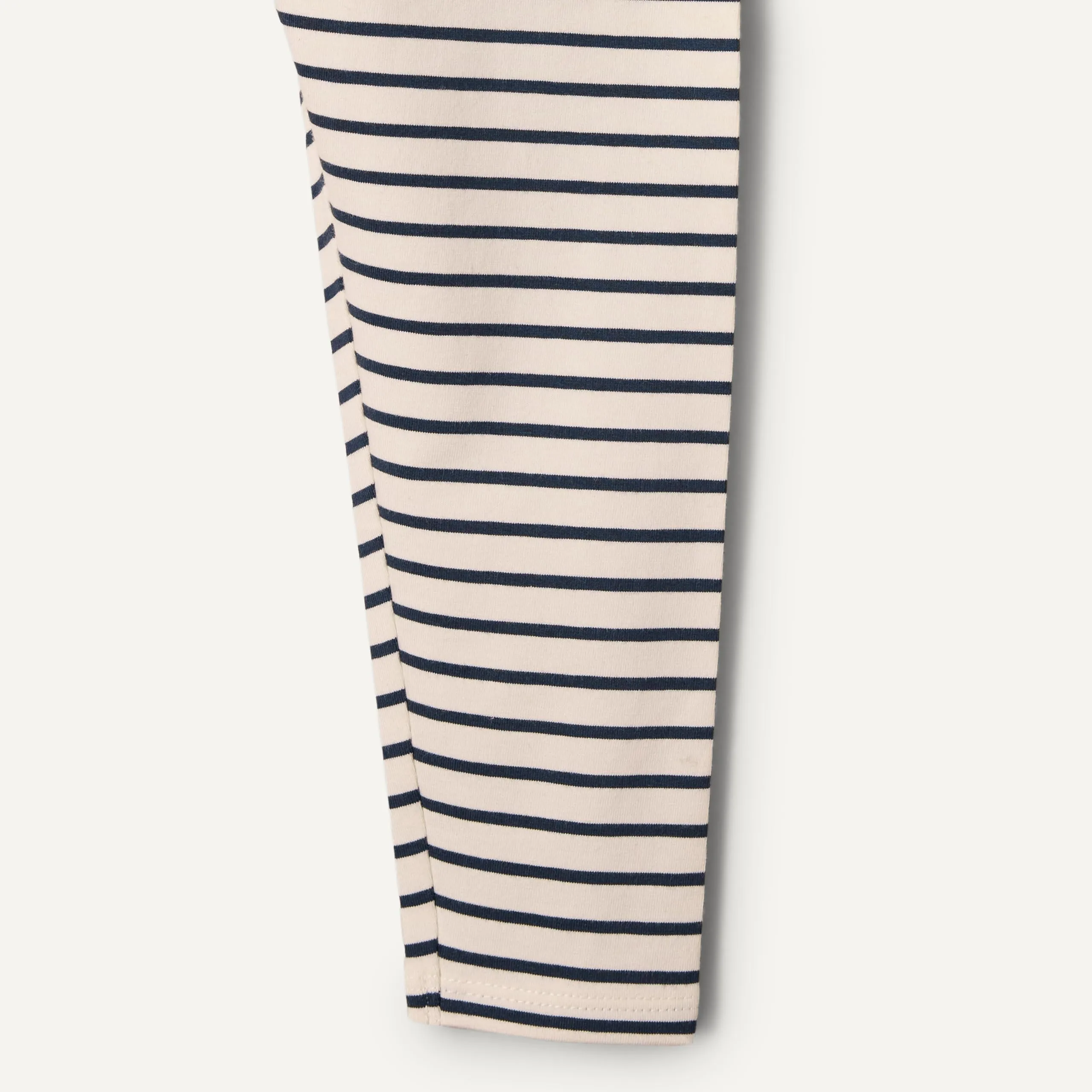 Amazon Essentials x Sofia Grainge Leggings alla Caviglia Traspiranti in Cotone Bambine e Ragazze, Confezione da 3, Blu Chiaro/Coniglietti/Righe, 3-6 Mesi - immagine 3