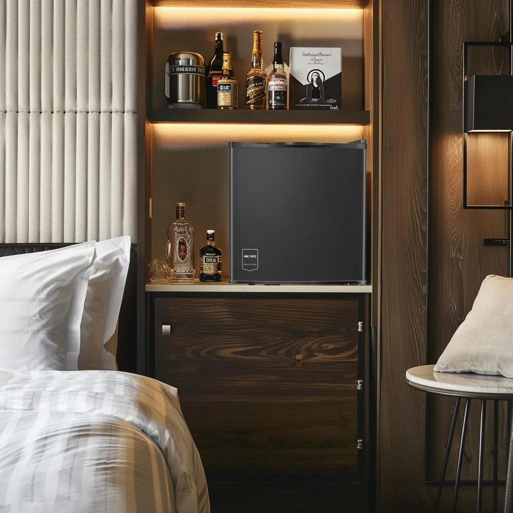 METRO Professional Minifrigo GMB1025B, 38 x 38.5 x 47 cm, 25 L, temperatura: 6-22°C, Illuminazione LED, 1 ripiano regolabile, bassa rumorosità, nero - immagine 8