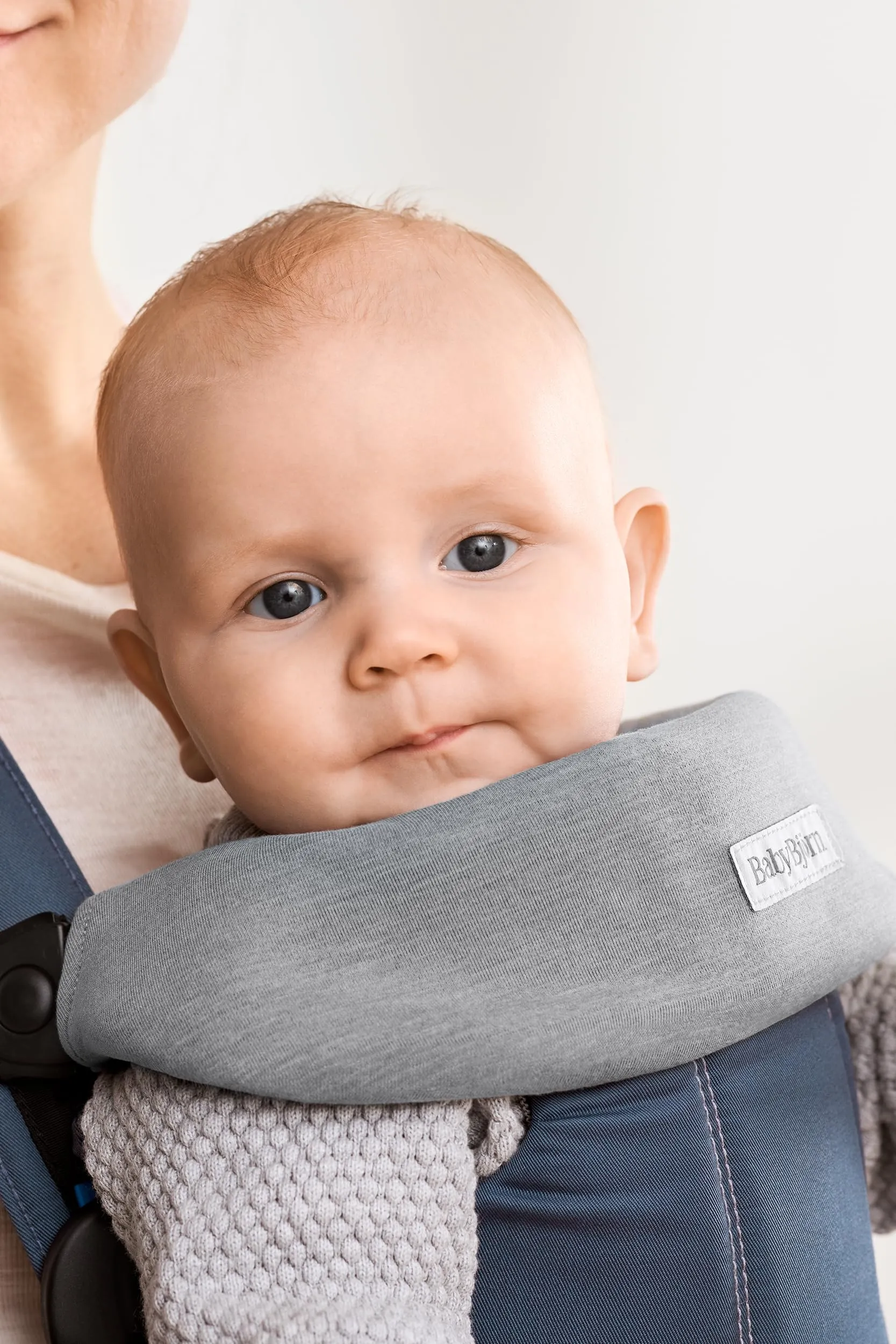 BabyBjörn Bavaglino per Marsupio Mini e Move, Jersey, Grigio chiaro - immagine 3