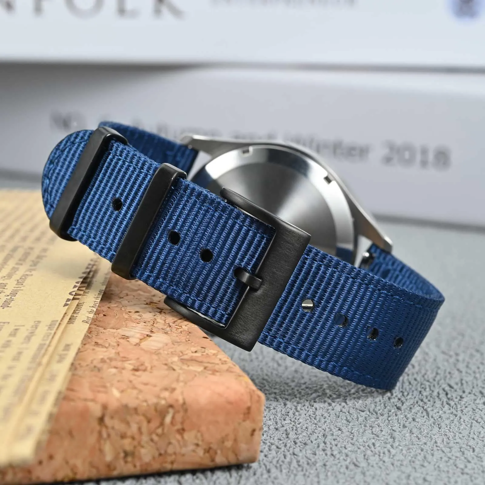 ANBEER 18mm Cinturino in nylon a sgancio rapido in due pezzi con passante in metallo, cinturino in nylon intrecciato a doppio strato,Blu Fibbia nera - immagine 2