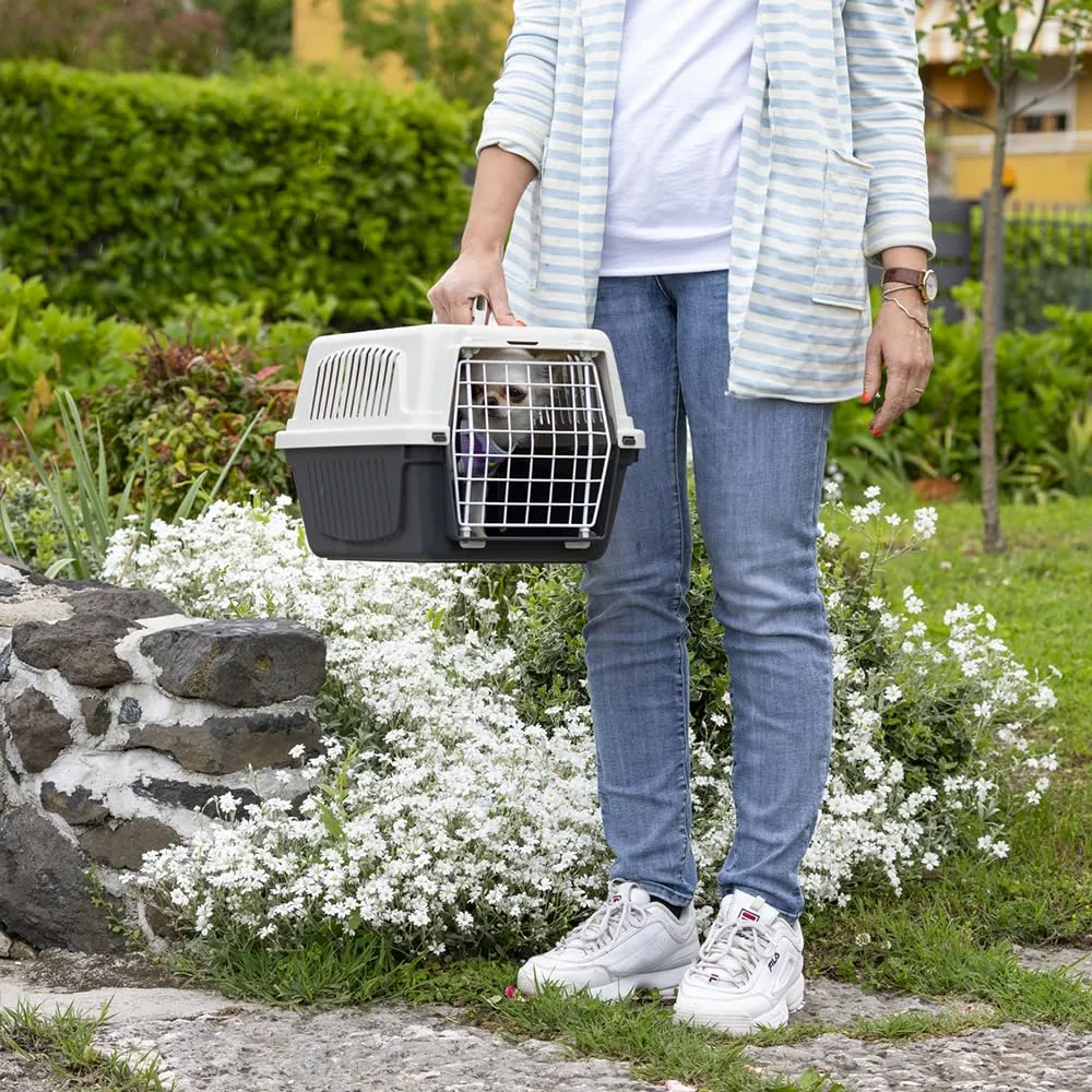 Ferplast Trasportino per Gatti e Cani Taglia Piccola fino a 3 Kg, ATLAS 5 in Plastica, Porta in Ferro Plastificato, Fessure di Aerazione, 28 x 41,5 x h 24,5 cm - immagine 3