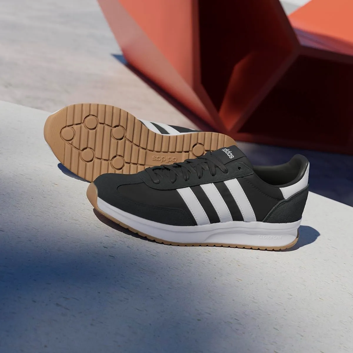 adidas Uomo Run 70S 2.0 Shoes, Core Black/Cloud White/Cloud White, 44 EU - immagine 2