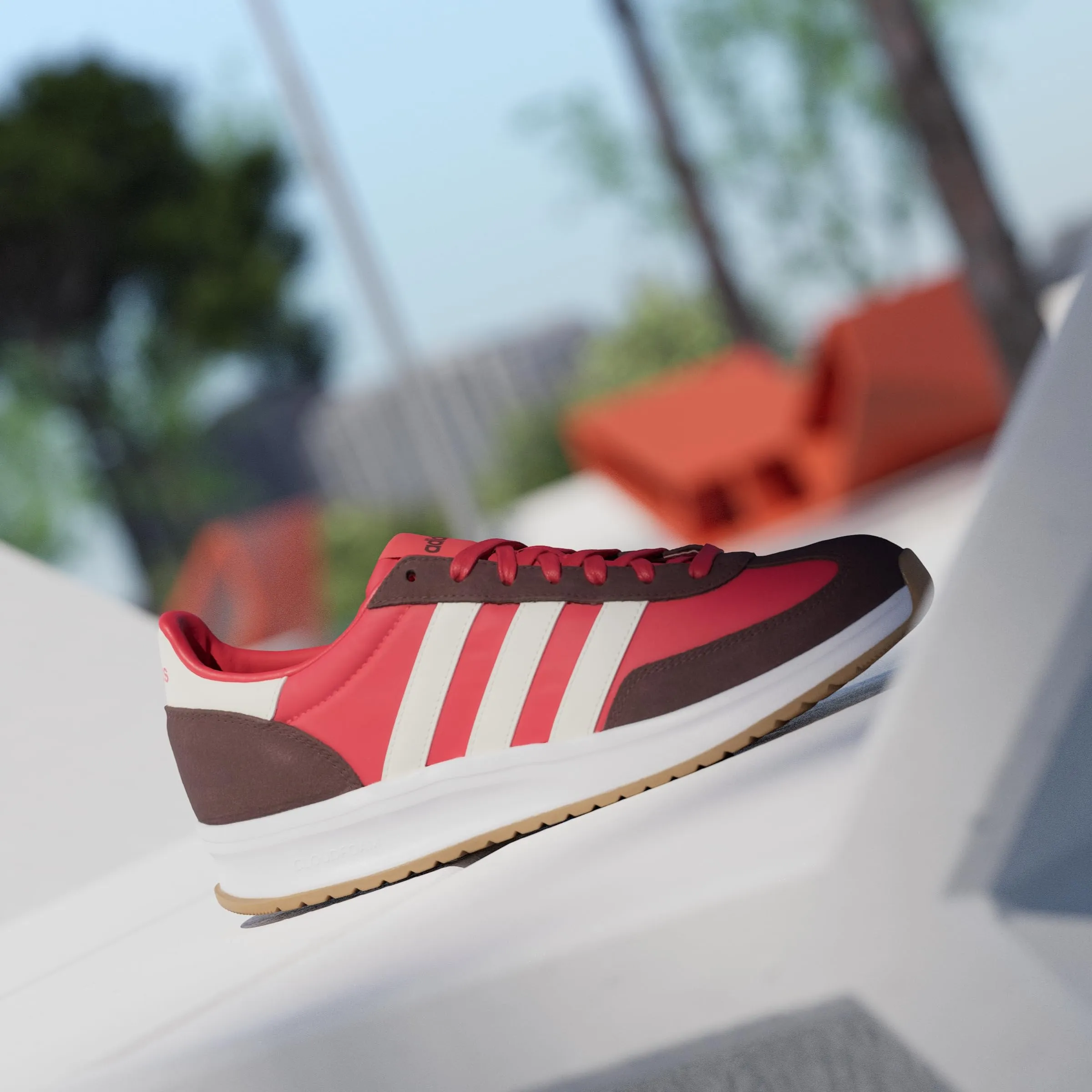 adidas Uomo Run 70S 2.0 Shoes, Pure Ruby/Core White/Aurora Ruby, 40 EU - immagine 2