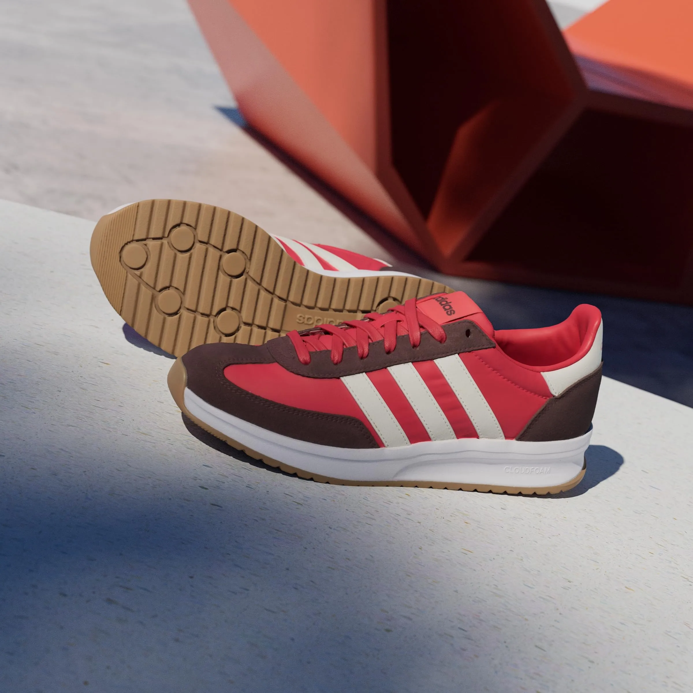 adidas Uomo Run 70S 2.0 Shoes, Pure Ruby/Core White/Aurora Ruby, 42 2/3 EU - immagine 3