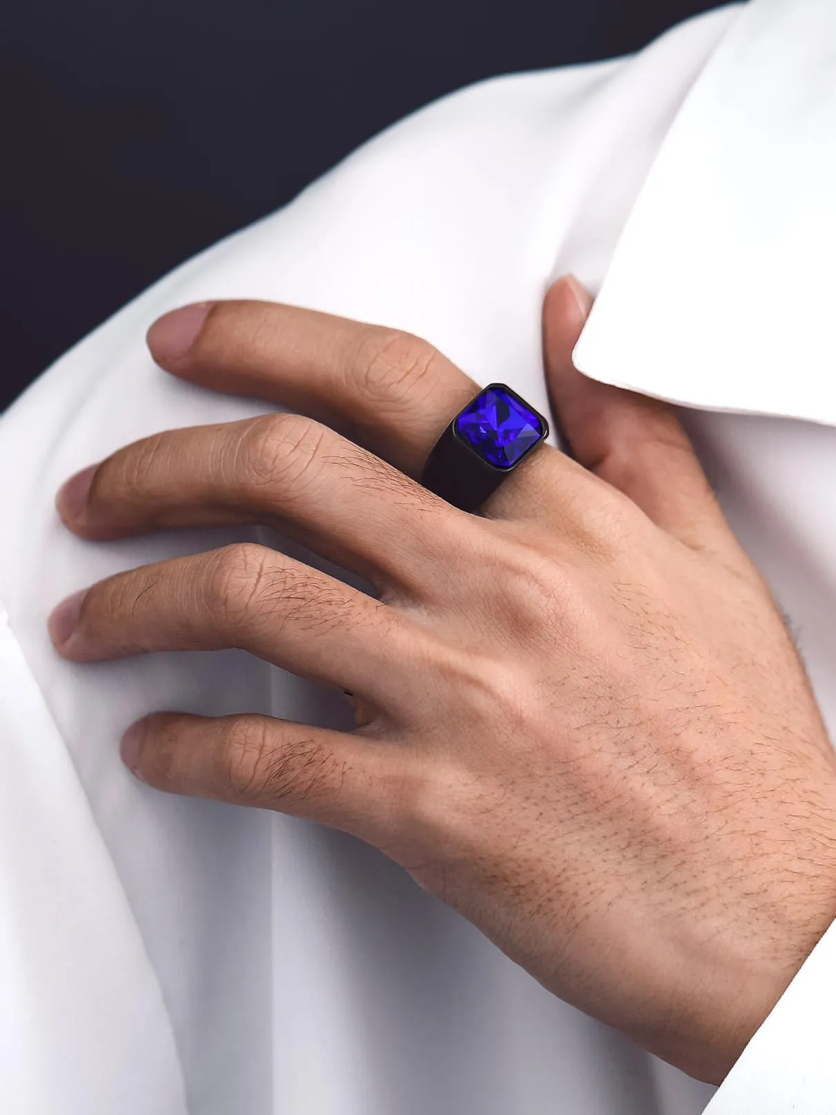 Bandmax Anello Uomo Donna in Acciaio Inossidabile, Anello Nero Uomo con Pietra Zaffiro, Anello Misura 14.5 Circonferenza 54.4mm, Confezione Regalo - immagine 2