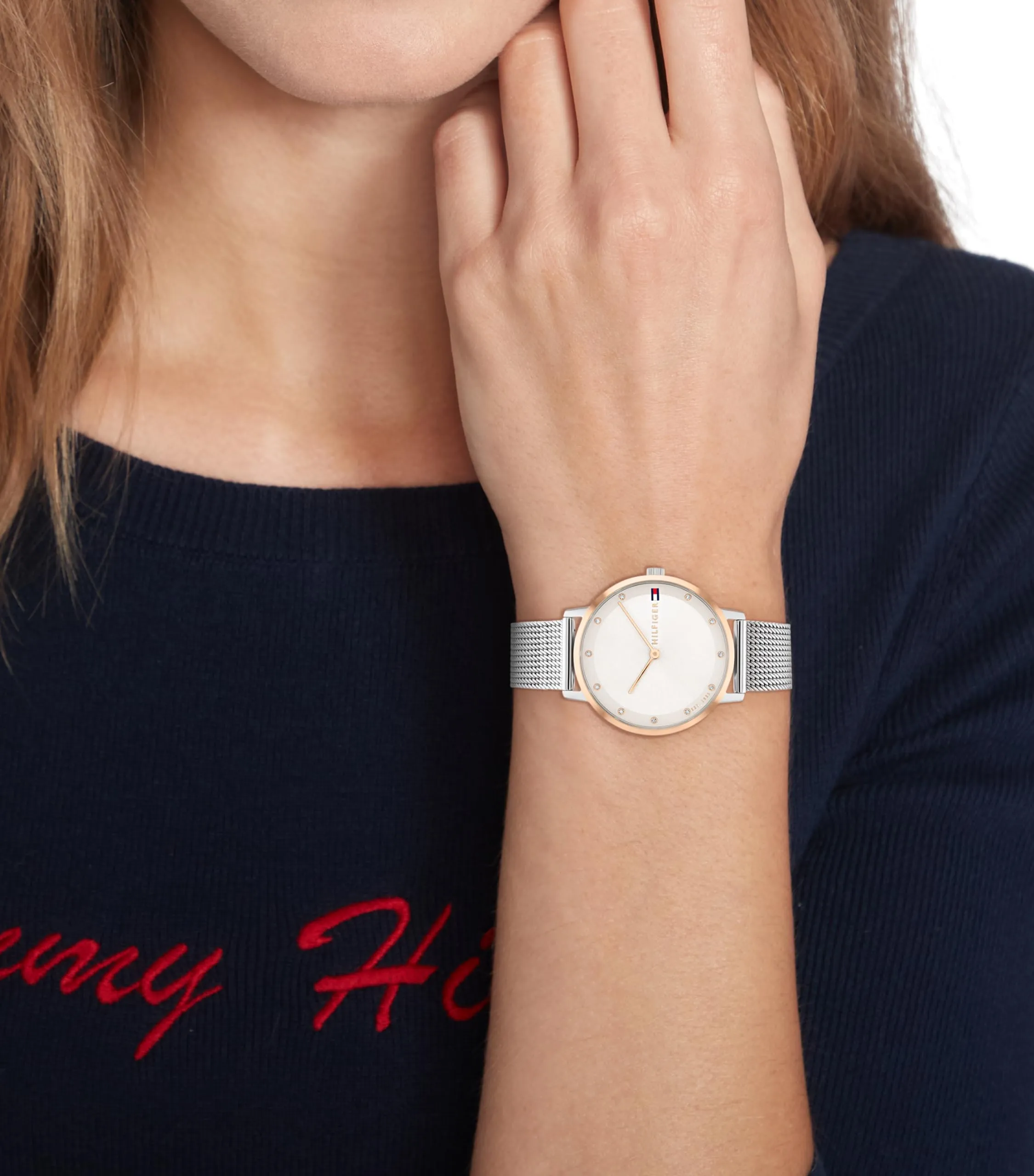 Tommy Hilfiger Orologio Con Movimento Al Quarzo A Due Lancette da Donna con Cinturino in Maglia Metallica in Acciaio Inossidabile Argentato - 1782666 - immagine 4
