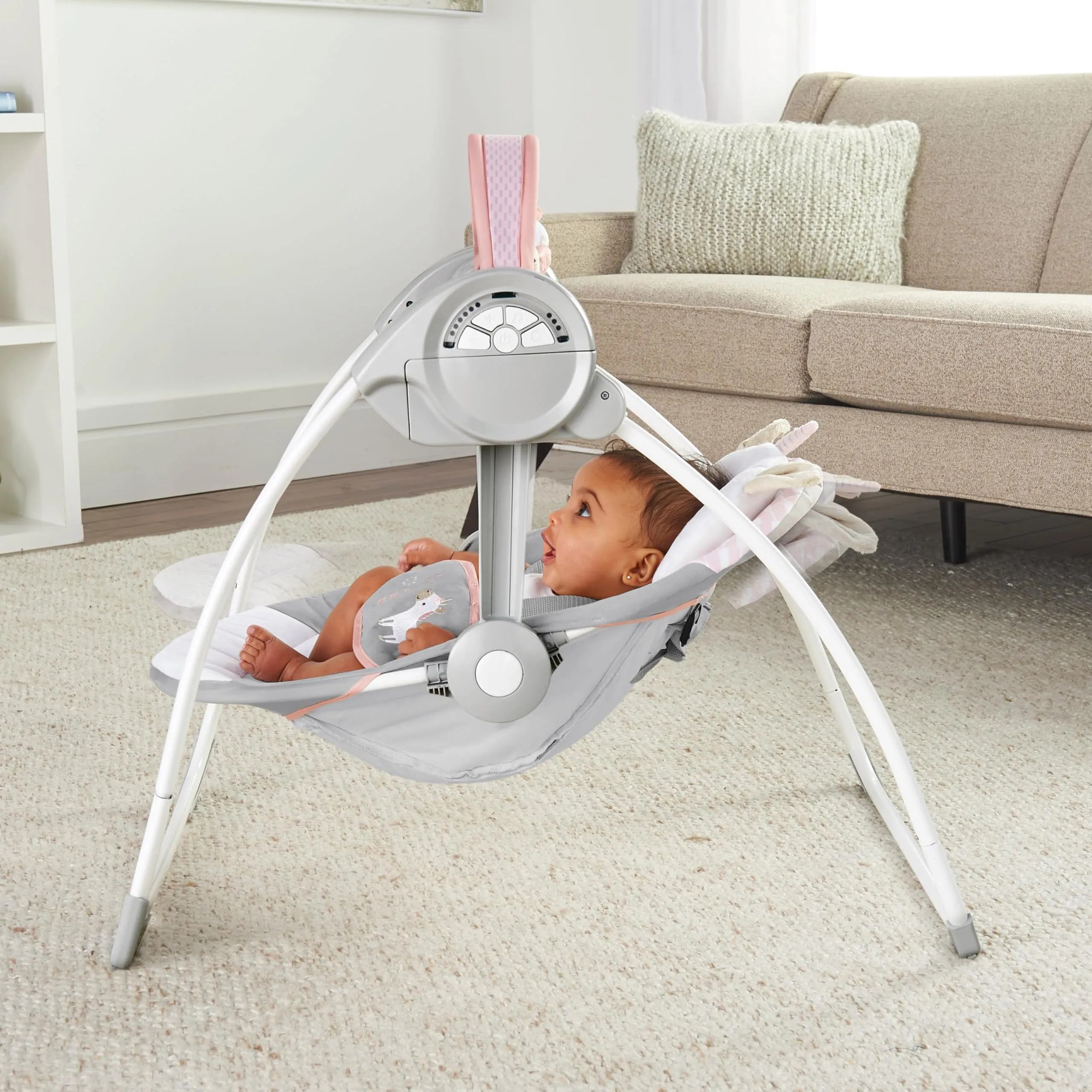 Ingenuity, Altalena e Dondolo Pieghevole e Compatta, Flora l'Unicorno - 6 Velocità di Oscillazione, Temporizzatore, 12 Melodie Rilassanti, Arco di Gioco Rimovibile, Rosa, per Neonato Fino a 9kg - immagine 2