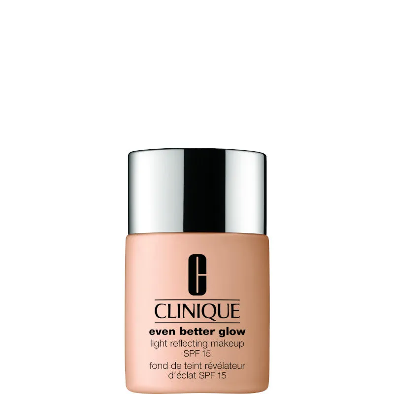 Clinique Even Better Glow SPF 15 - Fondotinta Illuminante SPF 15 - WN 114 GOLDEN - immagine 1