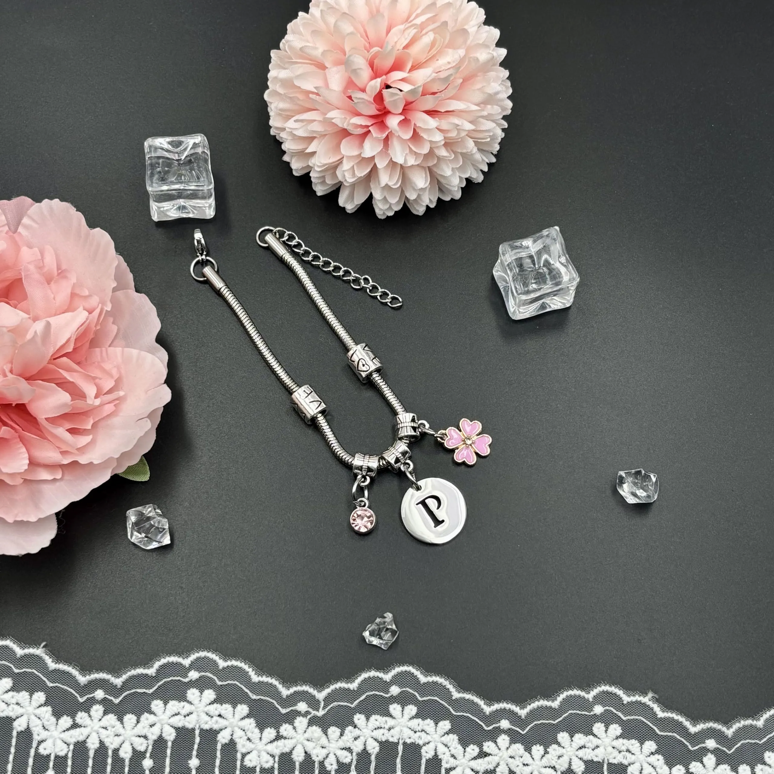 KJKJKJ A-Z 26 Lettera Iniziale Ciondolo Bracciale Donne Personalizzazione Idee Regalo Figlia, Sorelle, Amici, Amante - Natale, Laurea - immagine 4
