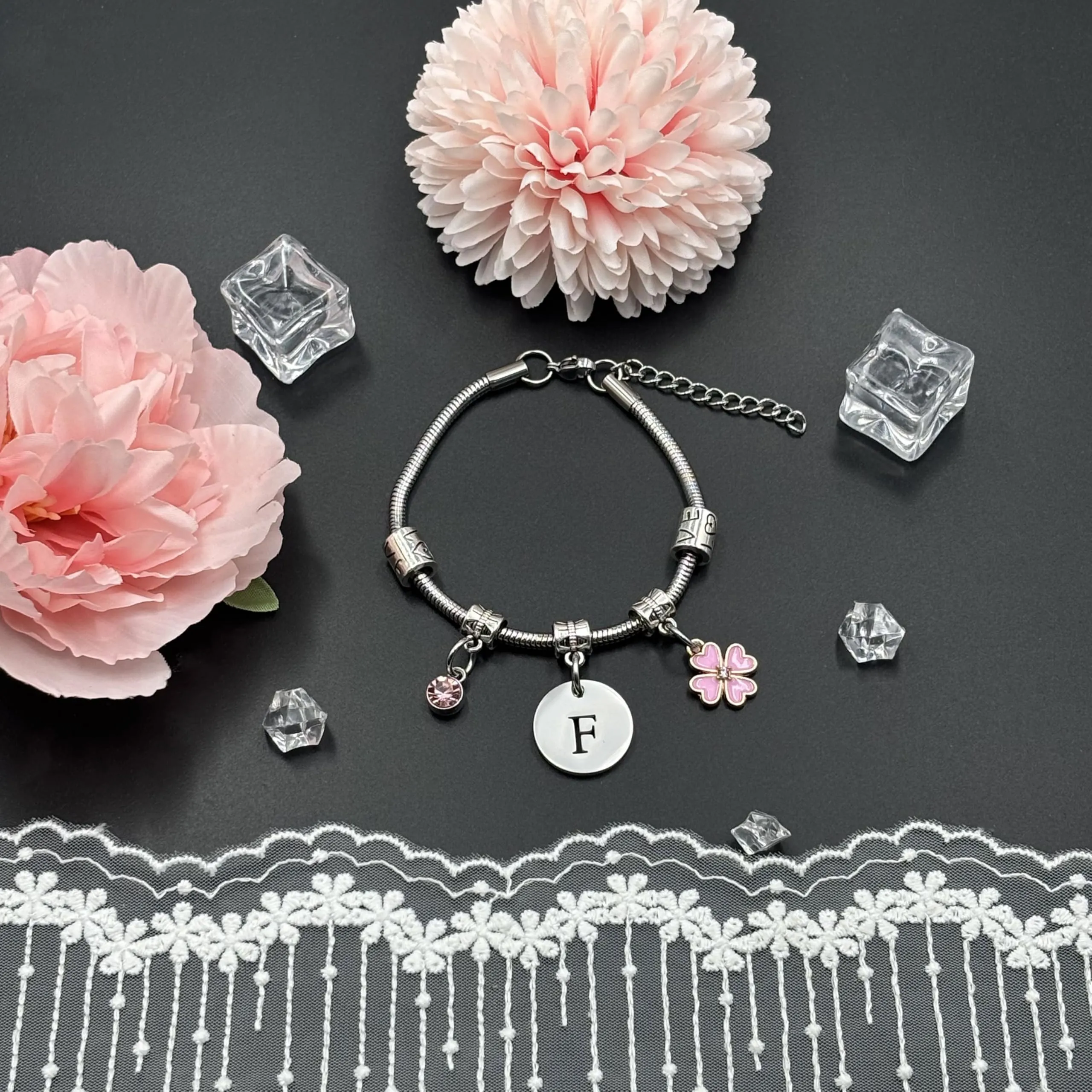 KJKJKJ A-Z 26 Lettera Iniziale Ciondolo Bracciale Donne Natale Compleanno Regalo Personalizzazione Idee Bracciale,Figlia Sorelle Amici Amante Compleanno Natale Laurea - immagine 3